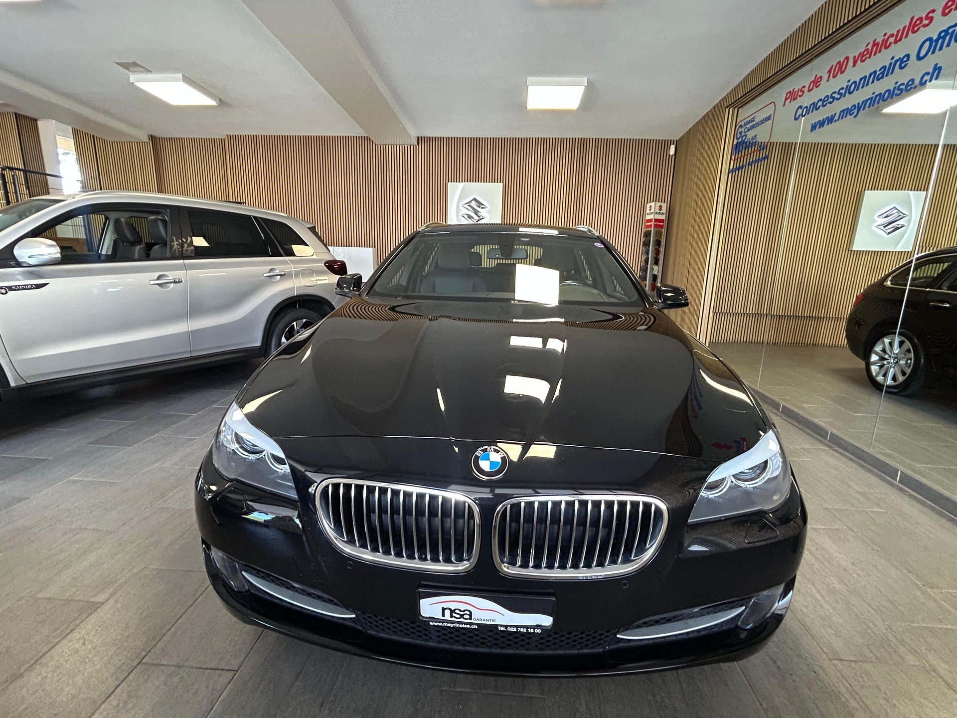 BMW 528i xDrive SAG Touring-showroom-element-2