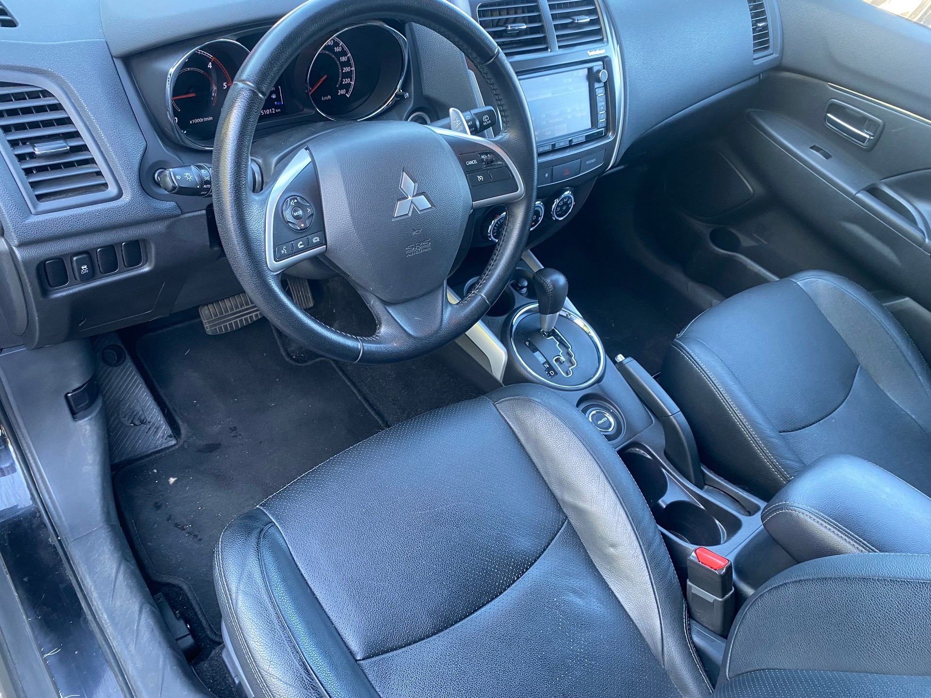 MITSUBISHI ASX 2.2 DID Invite 4WD Automatic-image-4