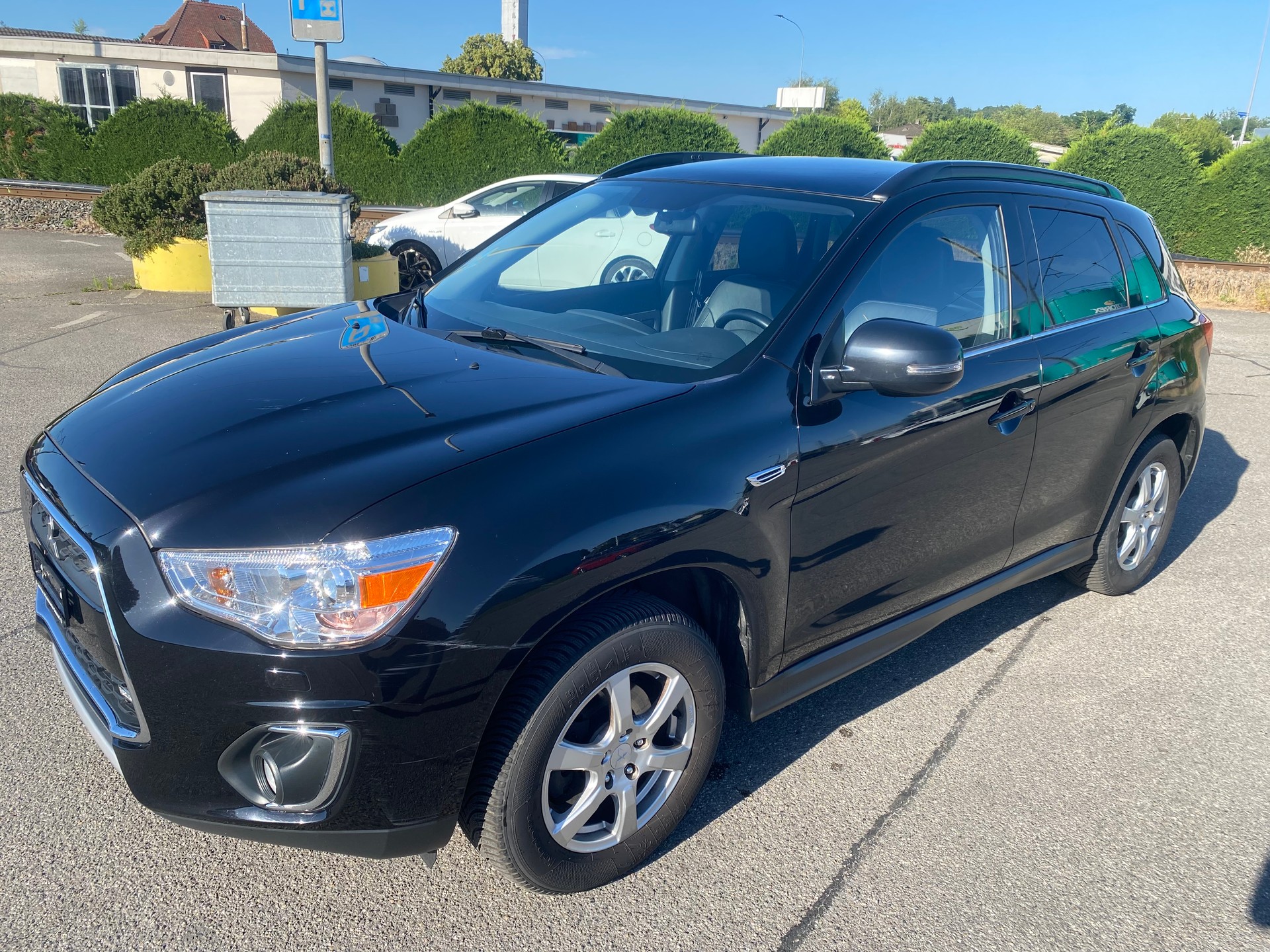 MITSUBISHI ASX 2.2 DID Invite 4WD Automatic-image-2