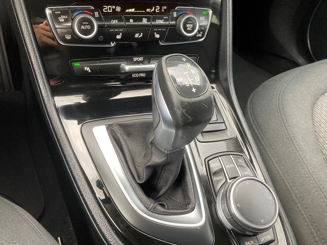 BMW 218d Gran Tourer Steptronic-image-11