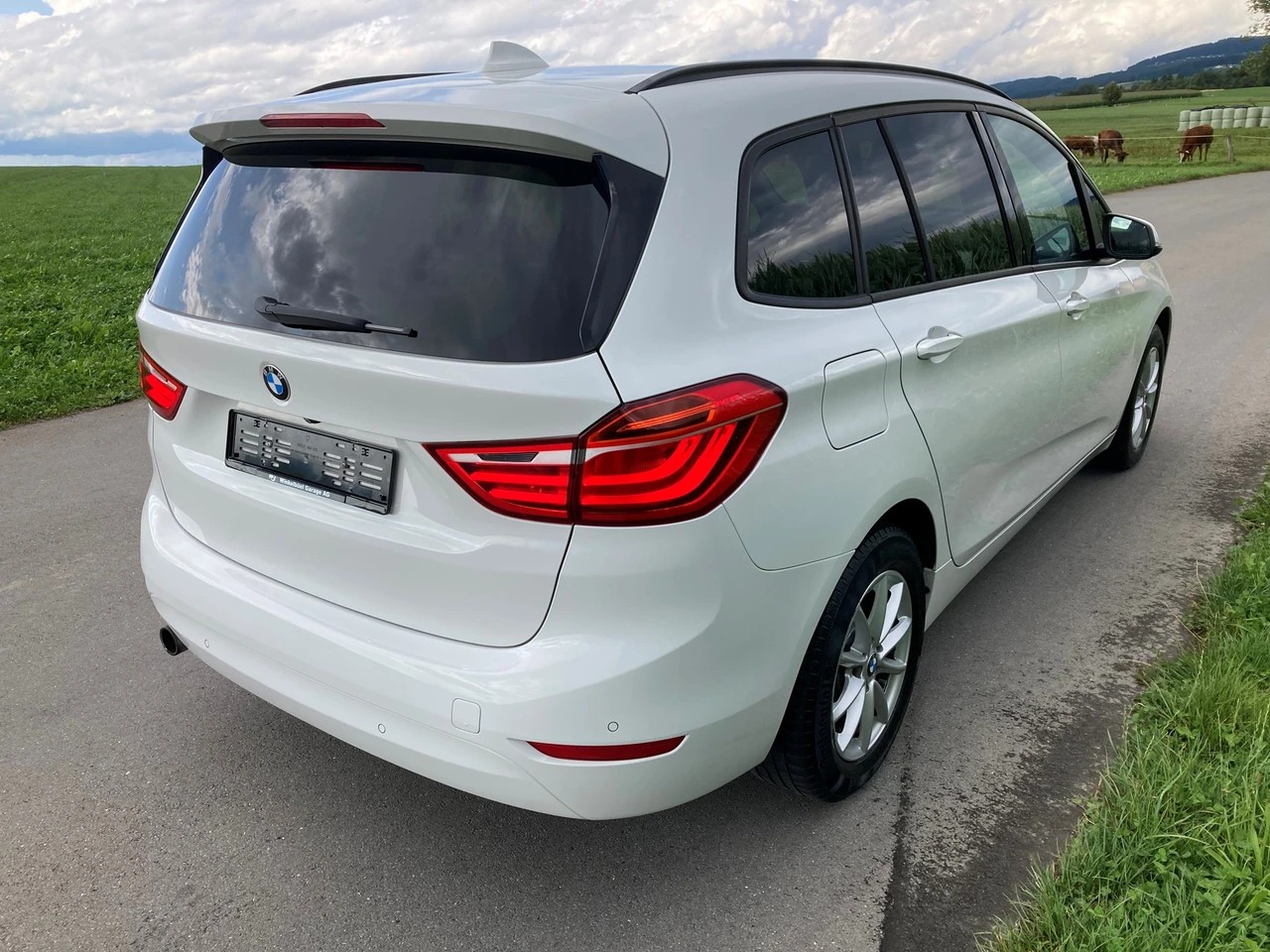 BMW 218d Gran Tourer Steptronic-image-2