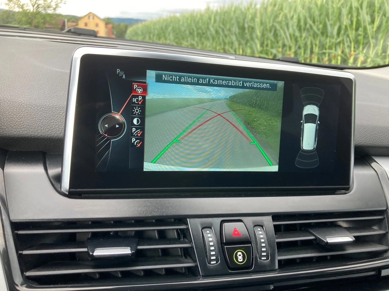 BMW 218d Gran Tourer Steptronic-image-10