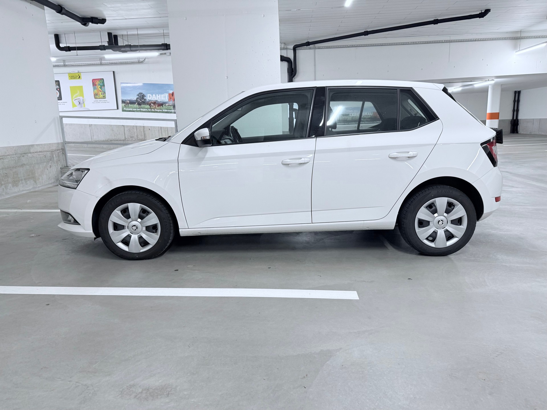 SKODA Fabia 1.0 MPI Ambition-image-5