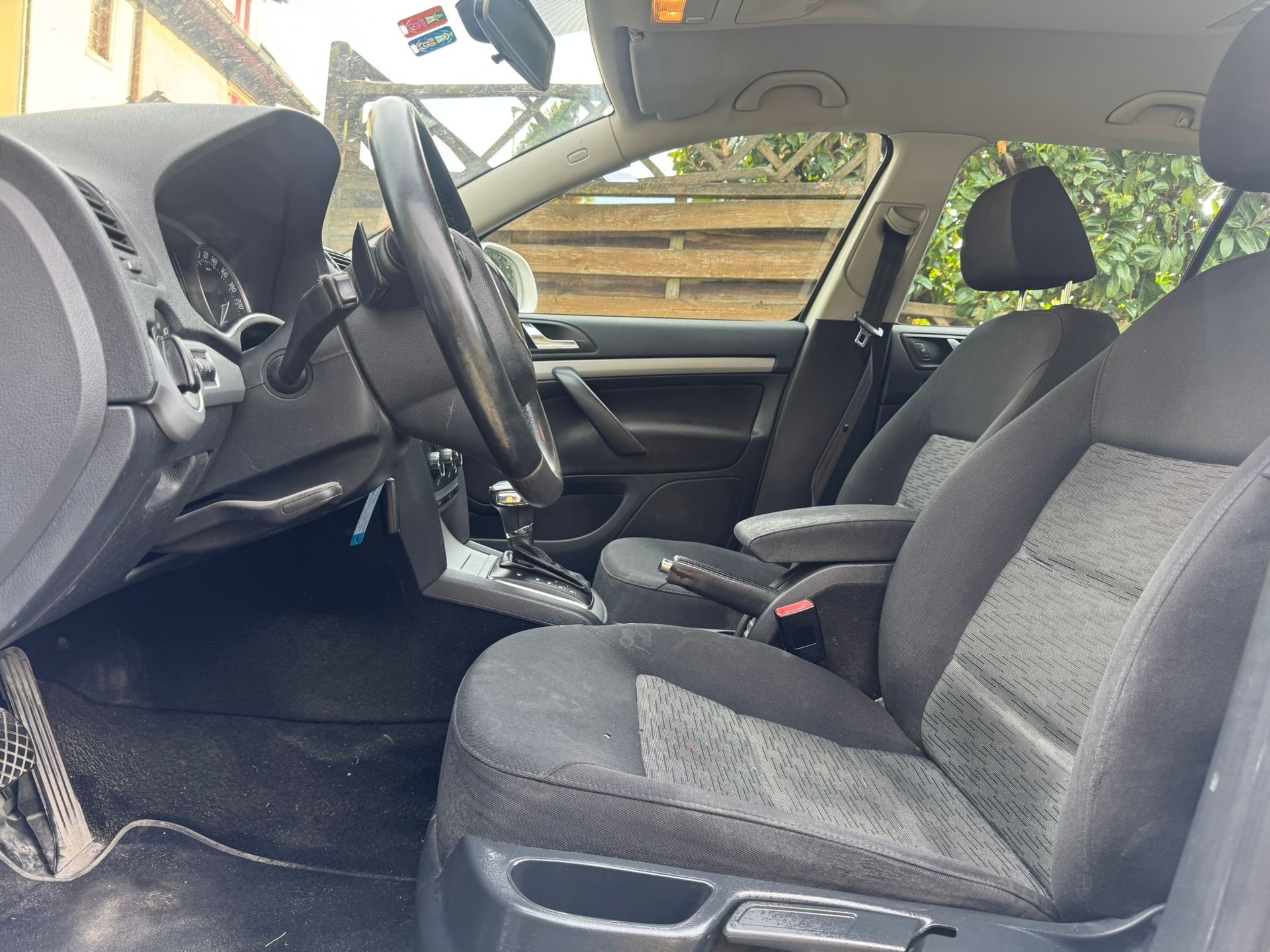 SKODA Octavia Combi 1.6 TDI Active DSG-image-9