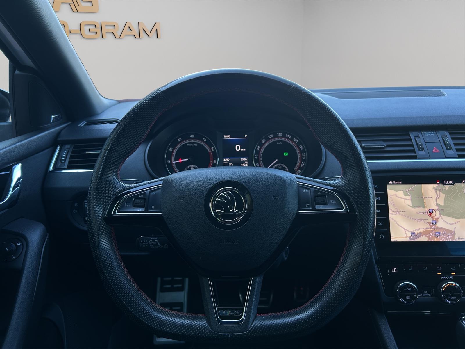 SKODA Octavia Combi 2.0 TSI RS 245 DSG-image-20