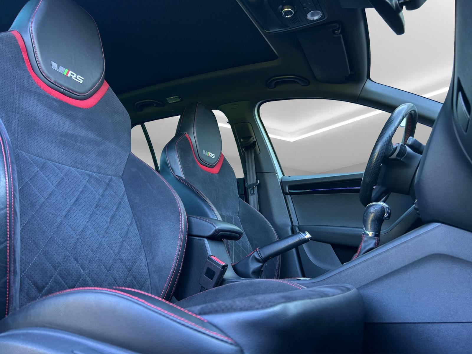 SKODA Octavia Combi 2.0 TSI RS 245 DSG-image-12