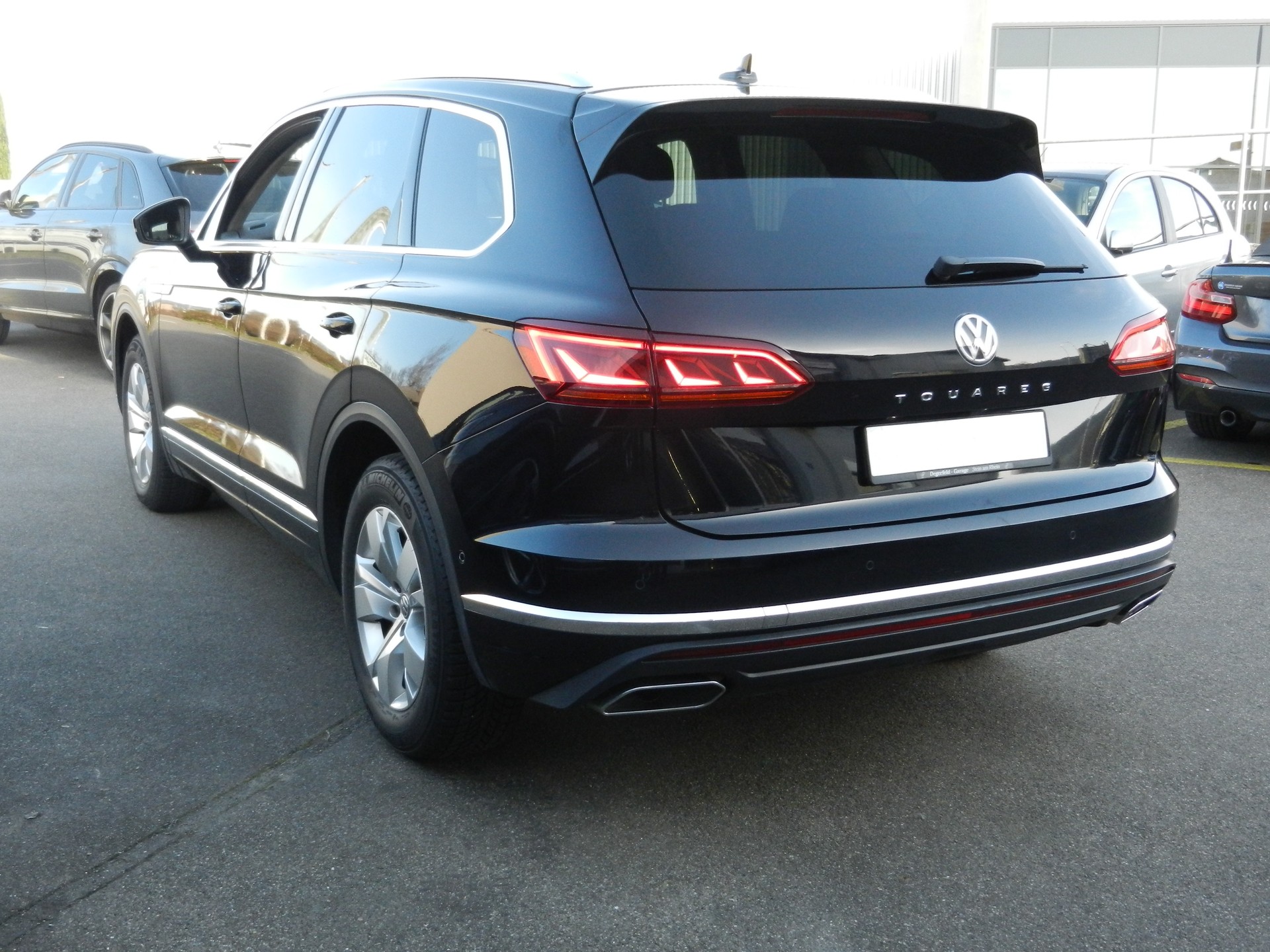 VW Touareg 3.0 TDI Elegance Tiptronic-image-1