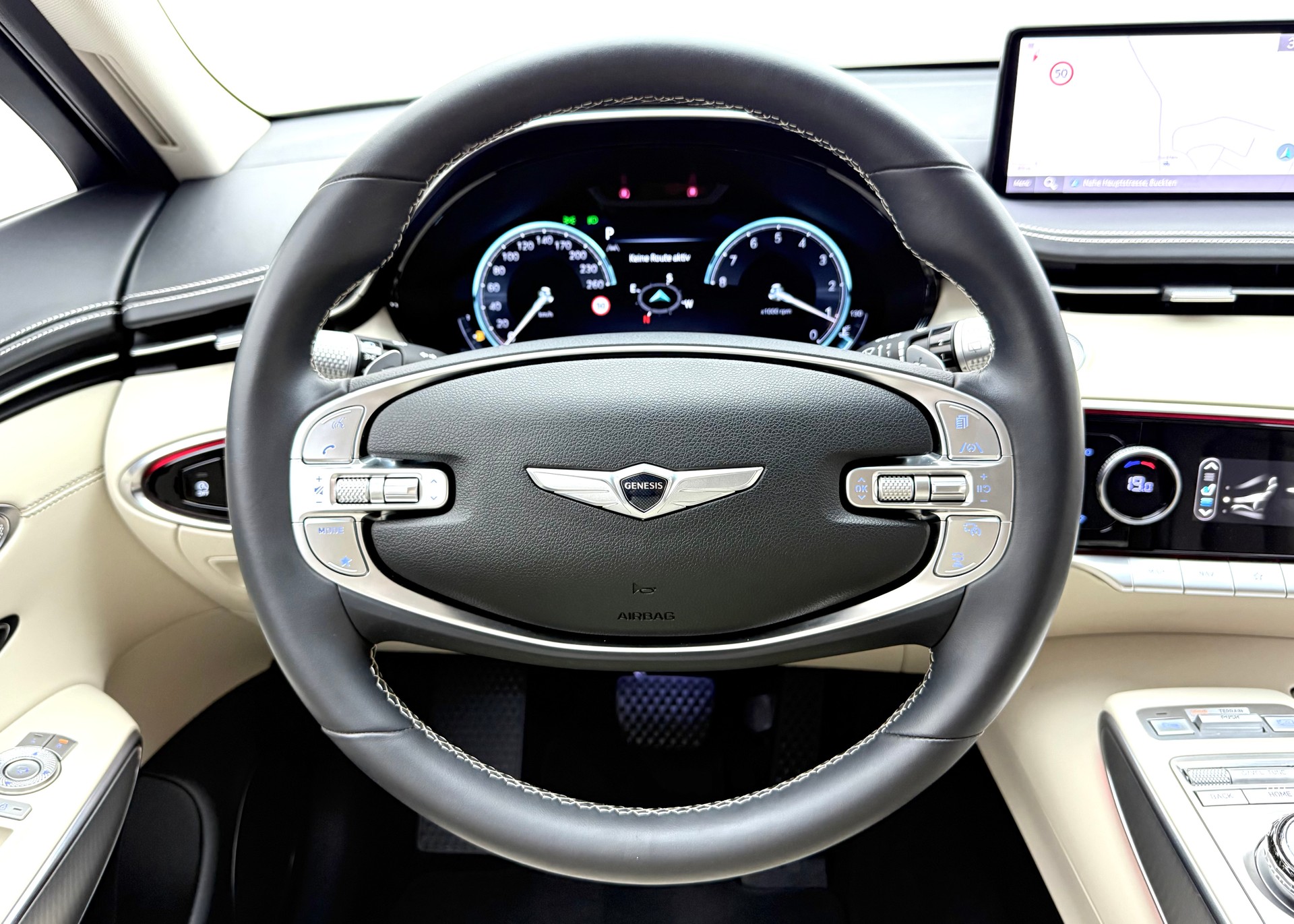 GENESIS GV70 2.5 TGDI Luxury AT8 AWD-image-8