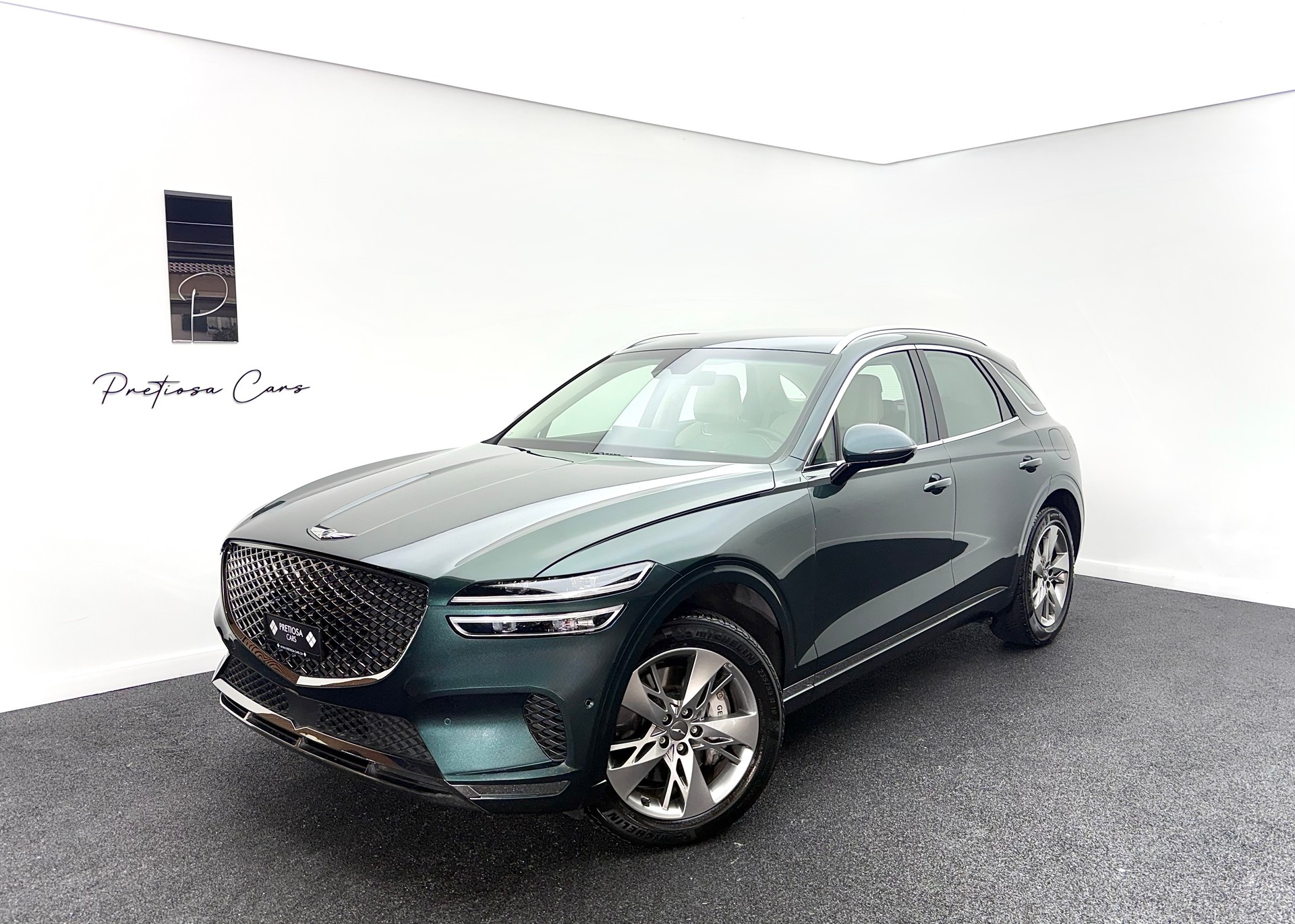 GENESIS GV70 2.5 TGDI Luxury AT8 AWD-image-0