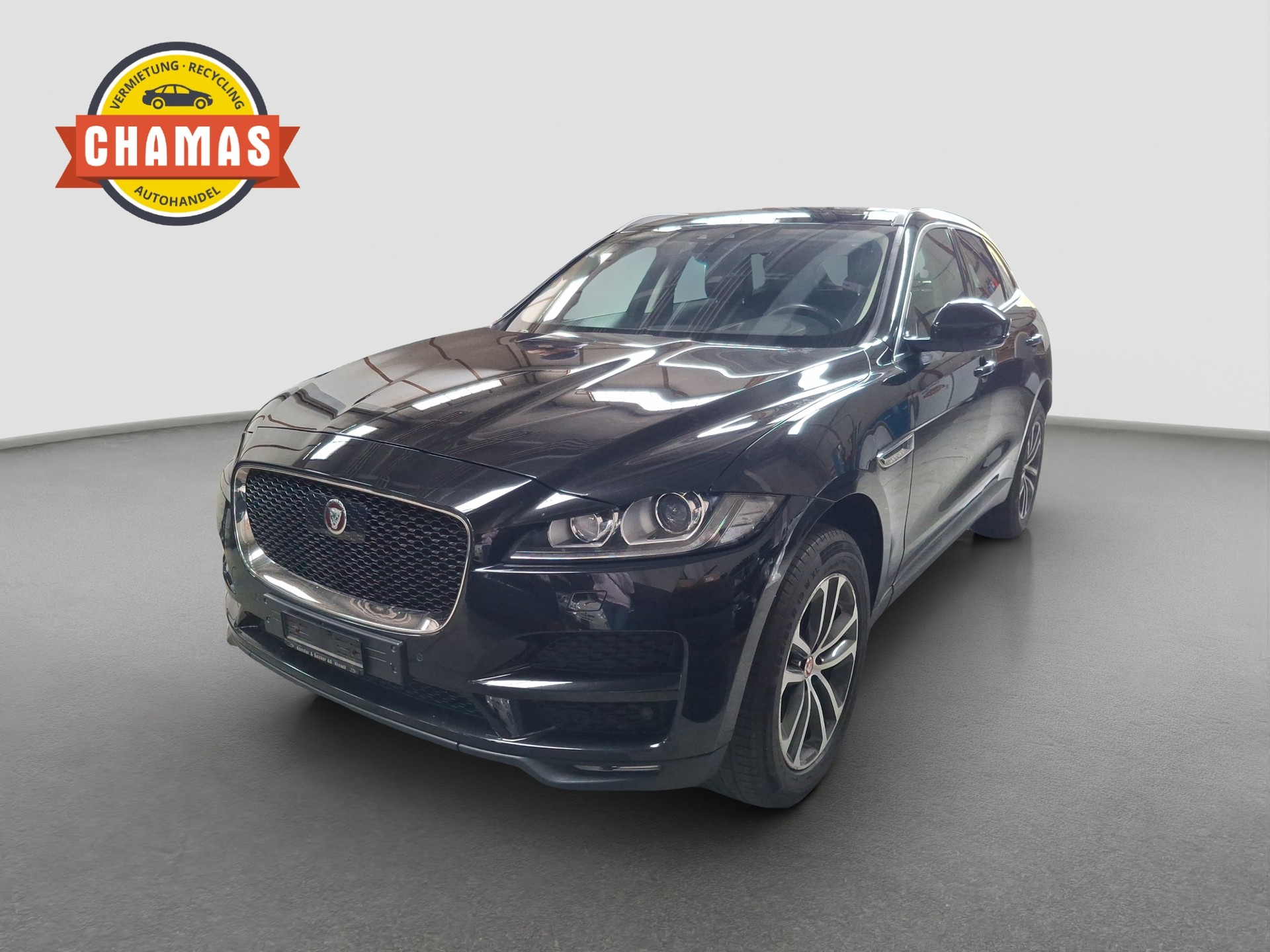 JAGUAR F-Pace 25t 2.0 Pure AWD Automatik-image-0