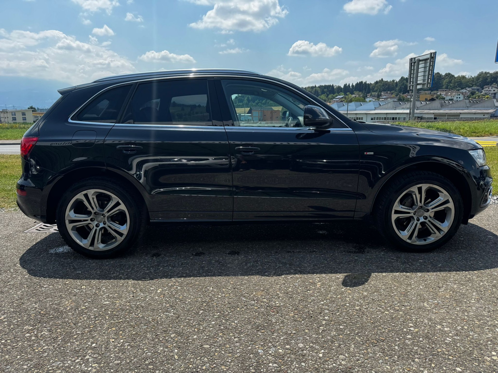 AUDI Q5 2.0 TFSI quattro tiptronic-image-3