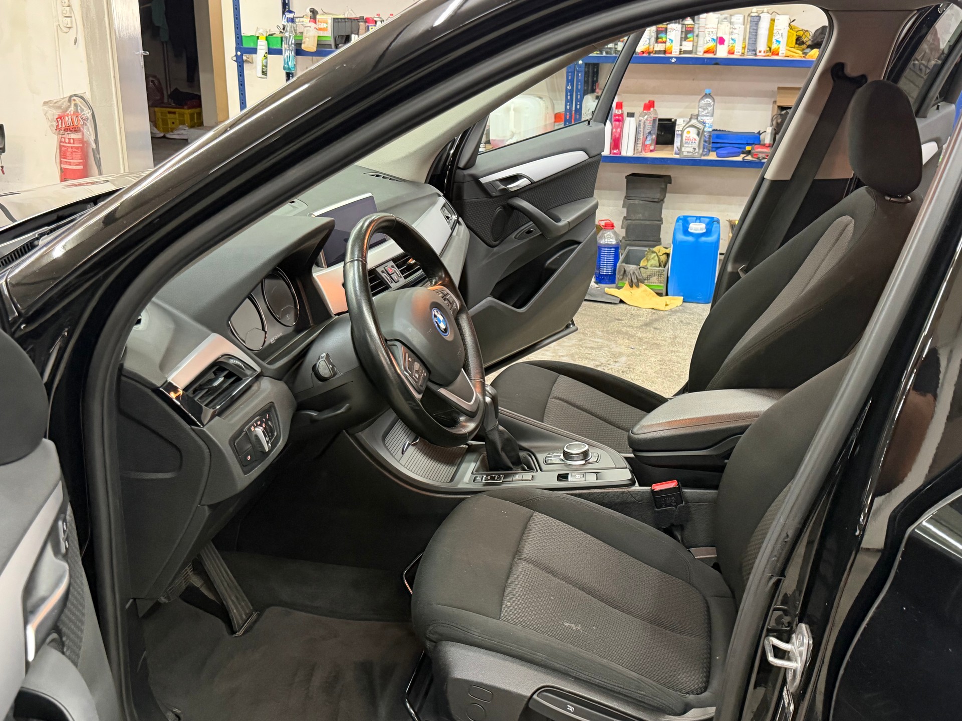 BMW X1 xDrive 25e Steptronic-image-9