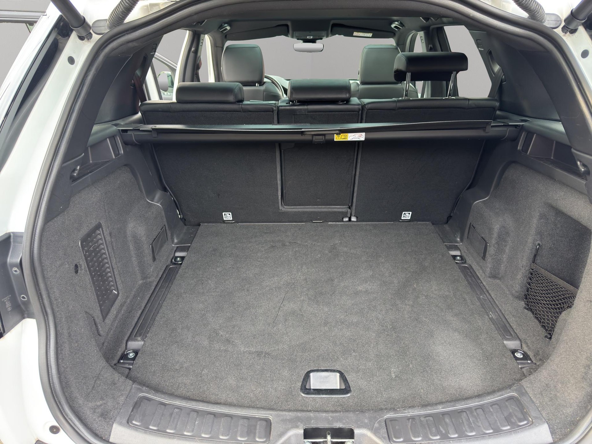LAND ROVER Discovery Sport 2.0 TD4 180 SE-image-11