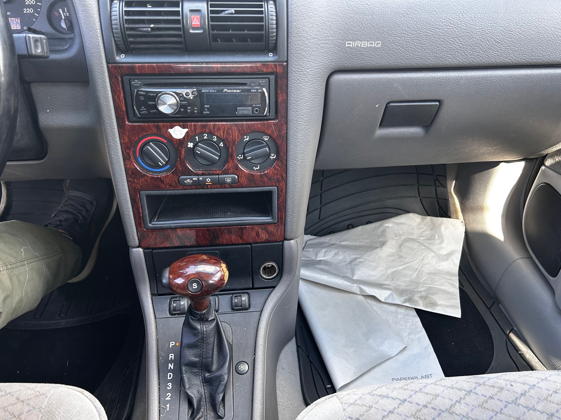 OPEL Astra 2.0i 16V Edition 100-image-12