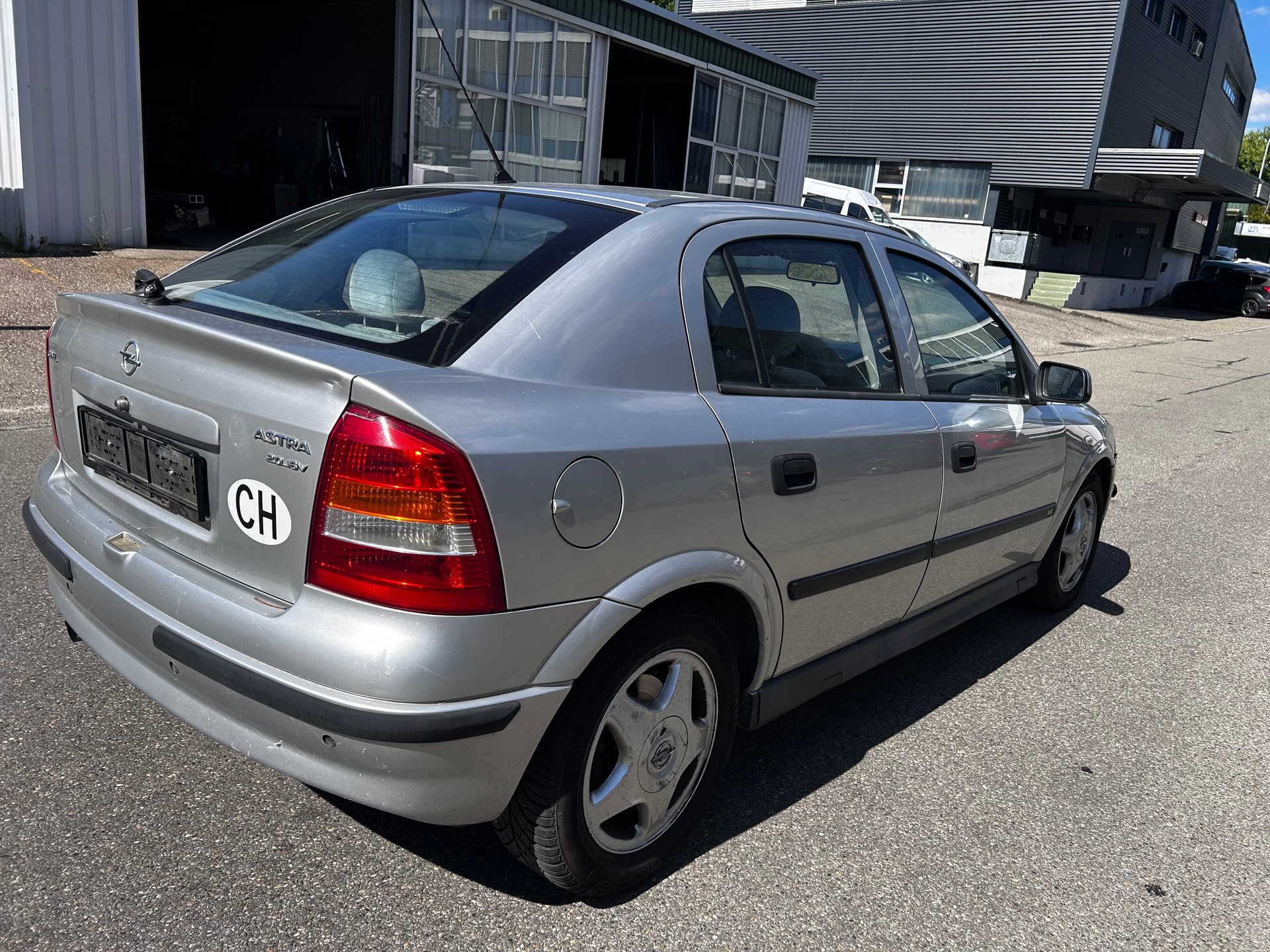 OPEL Astra 2.0i 16V Edition 100-image-5