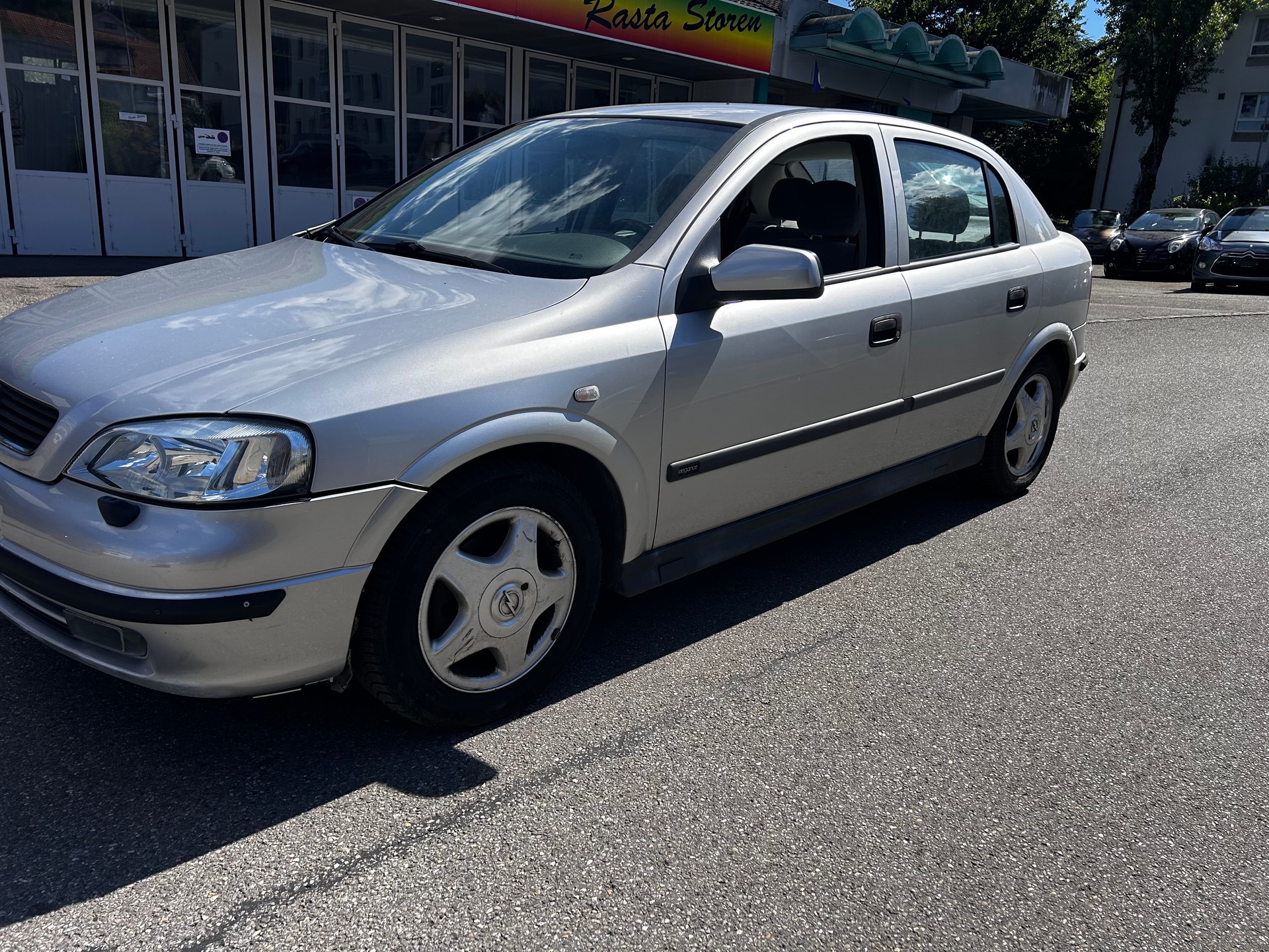 OPEL Astra 2.0i 16V Edition 100-image-1