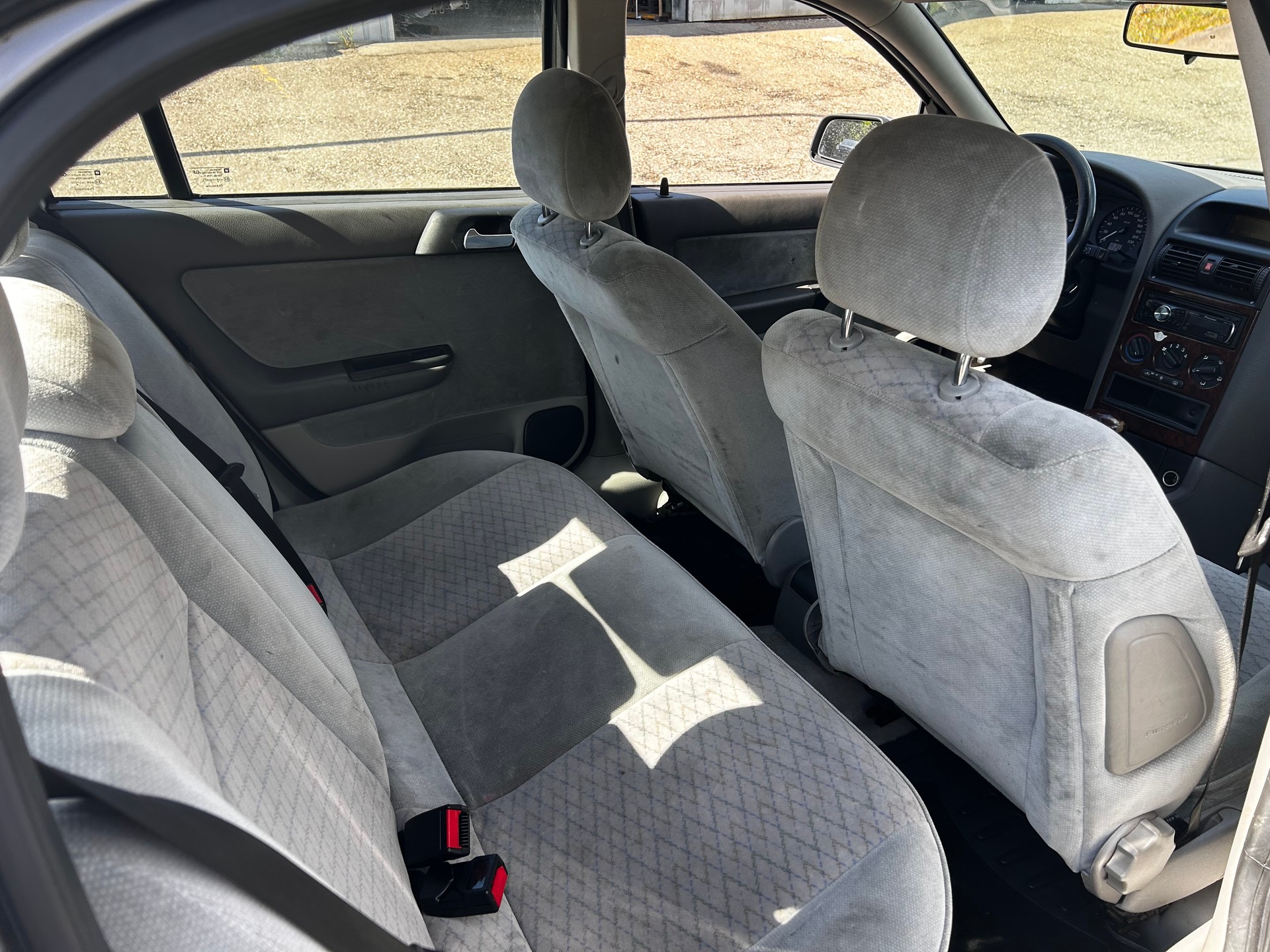 OPEL Astra 2.0i 16V Edition 100-image-8