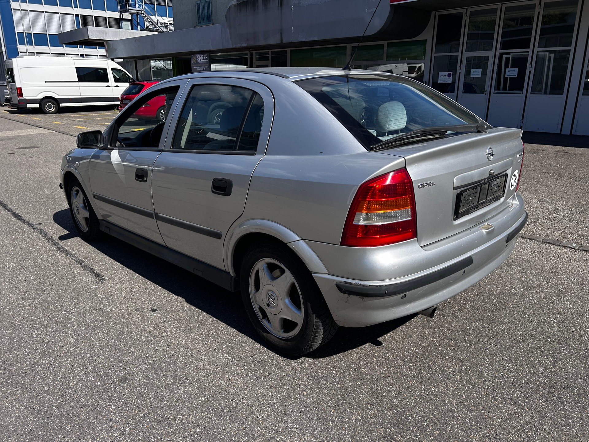 OPEL Astra 2.0i 16V Edition 100-image-6