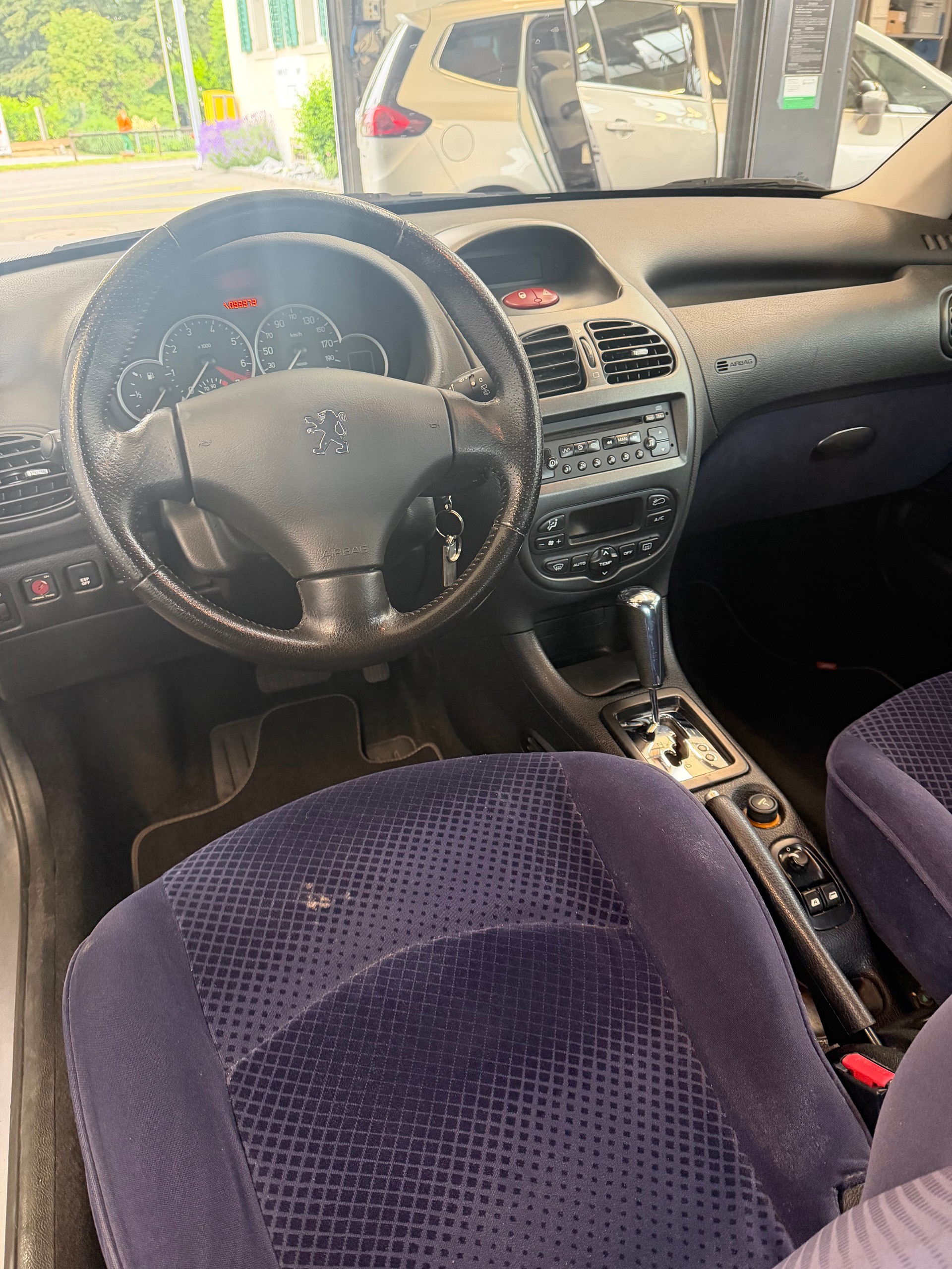 PEUGEOT 206 1.6 16V Black&Silver-image-4