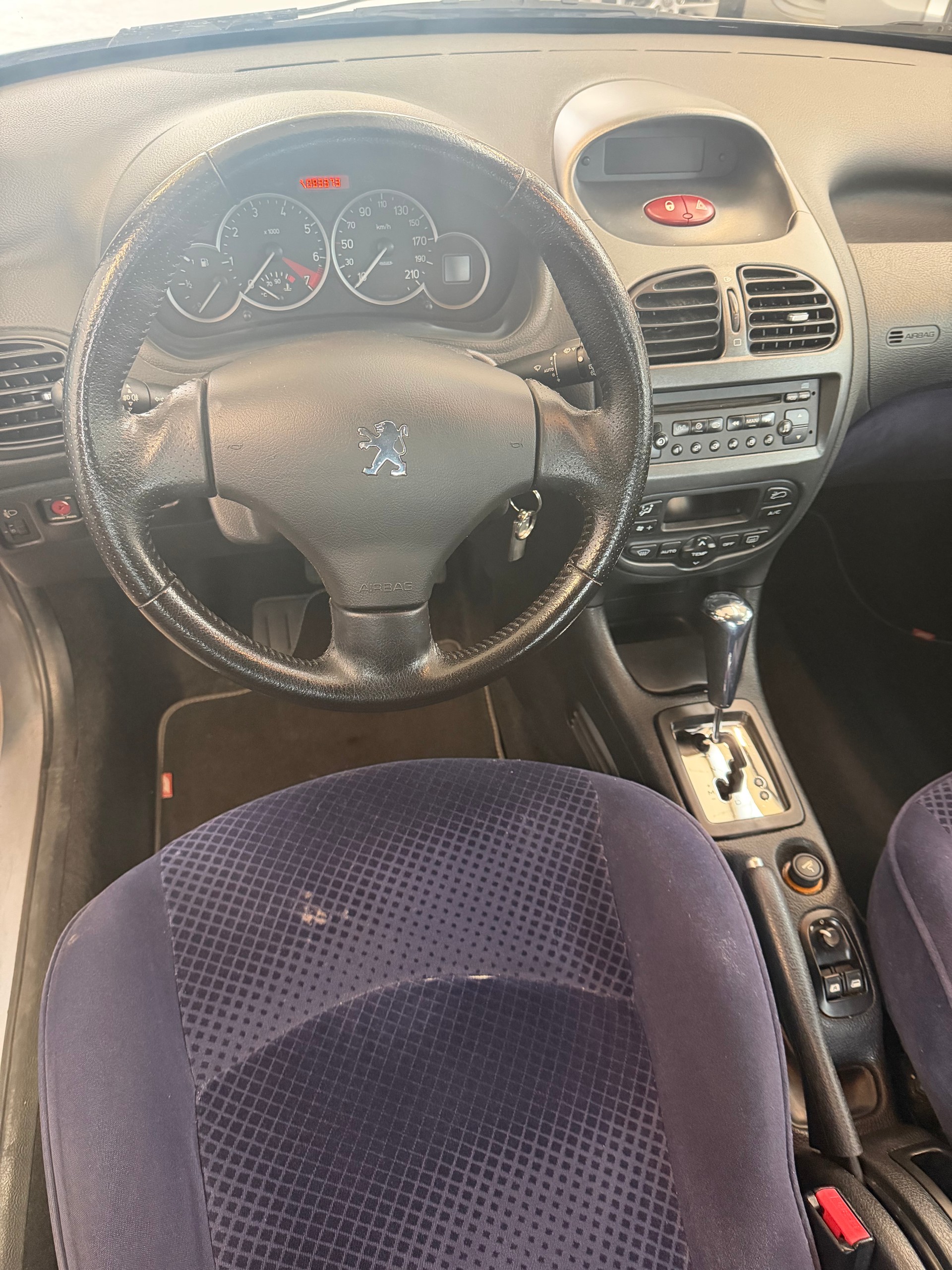 PEUGEOT 206 1.6 16V Black&Silver-image-7