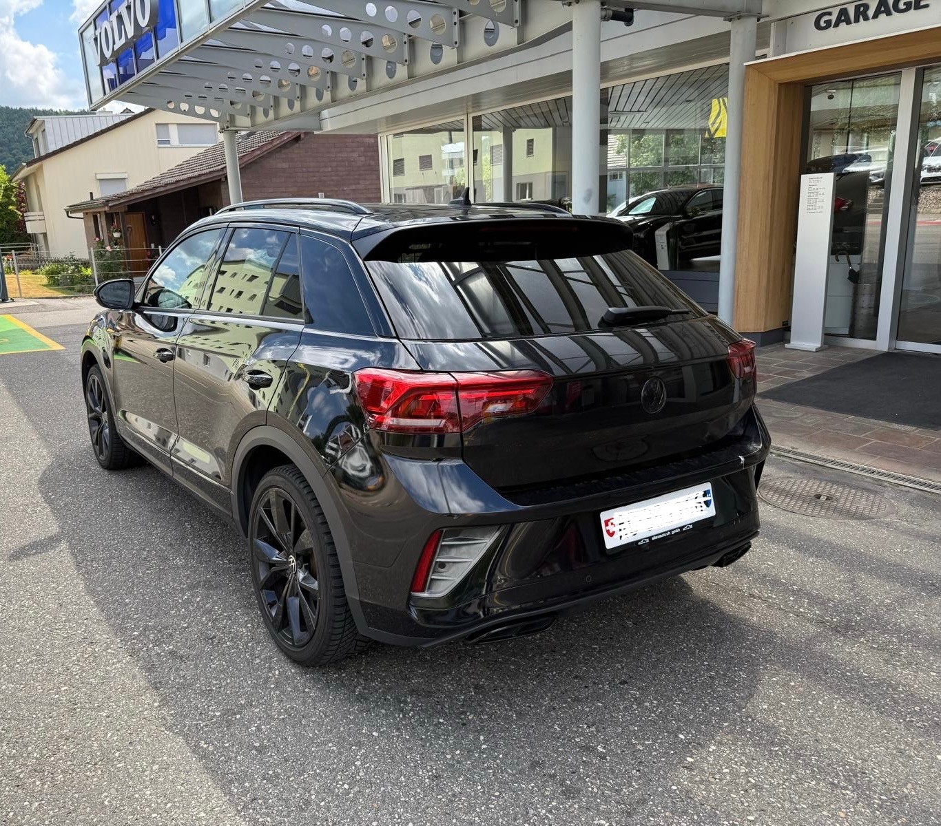 VW 2.0 TSI R-Line DSG 4motion-image-2