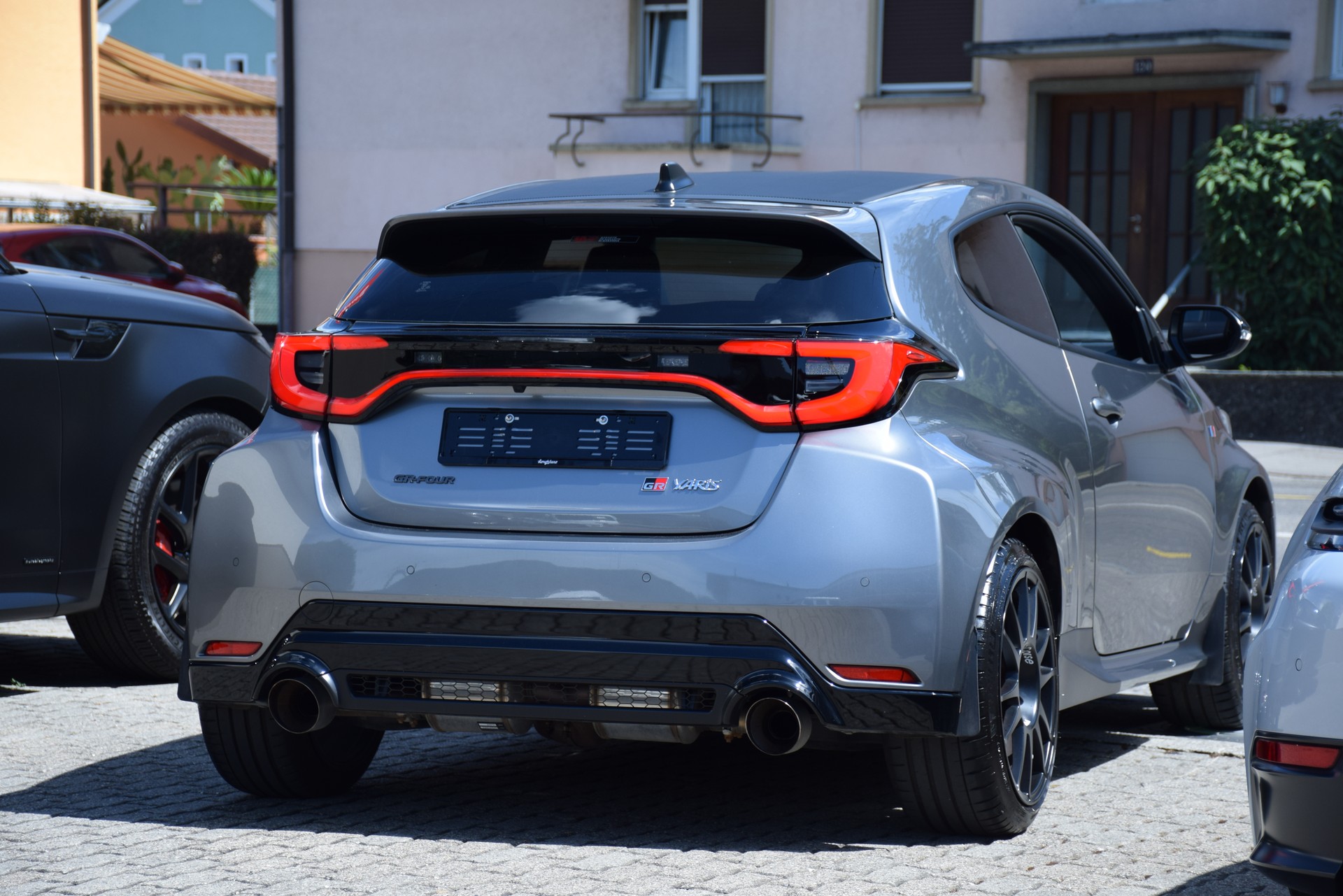 TOYOTA Yaris 1.6 GR Sport-image-10