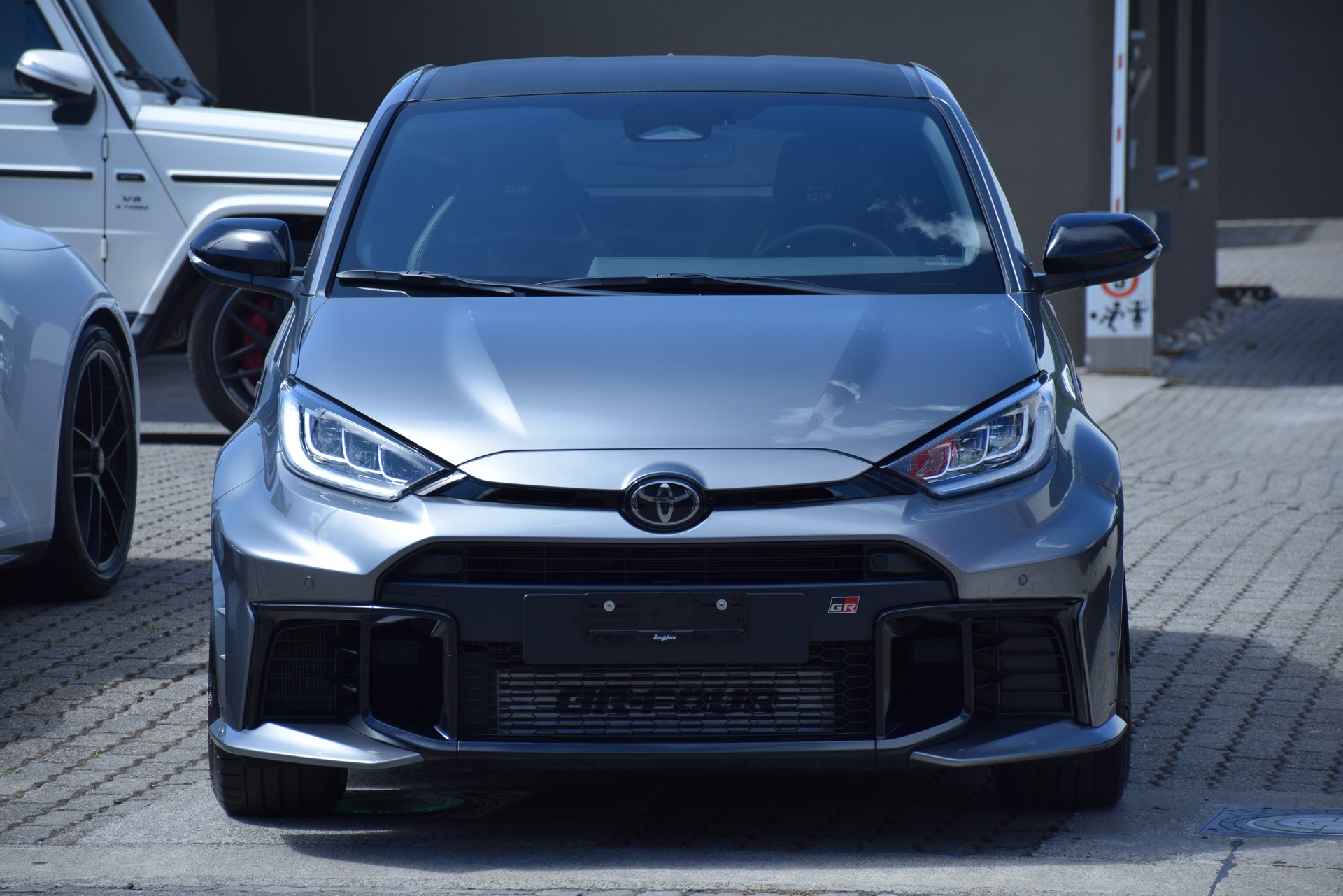 TOYOTA Yaris 1.6 GR Sport-image-3