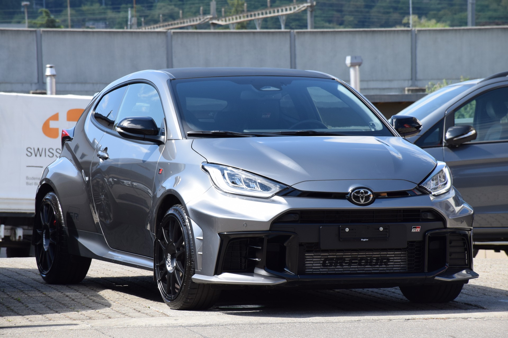 TOYOTA Yaris 1.6 GR Sport-image-4