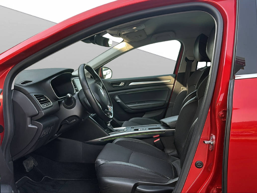 RENAULT Mégane 1.3 TCe 140 Intens EDC-image-12
