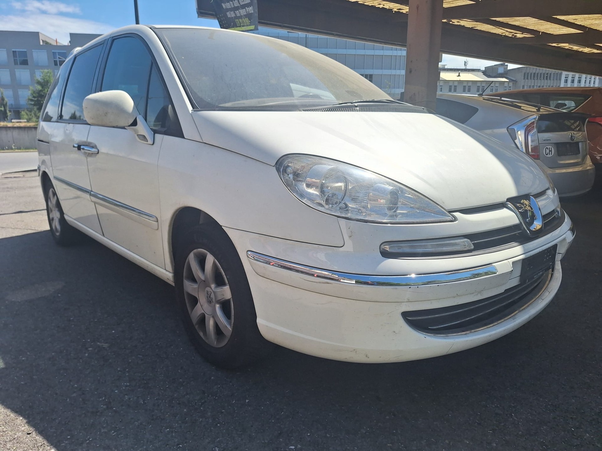 PEUGEOT 807 2.0 16V HDi Family+ Tiptronic-image-2