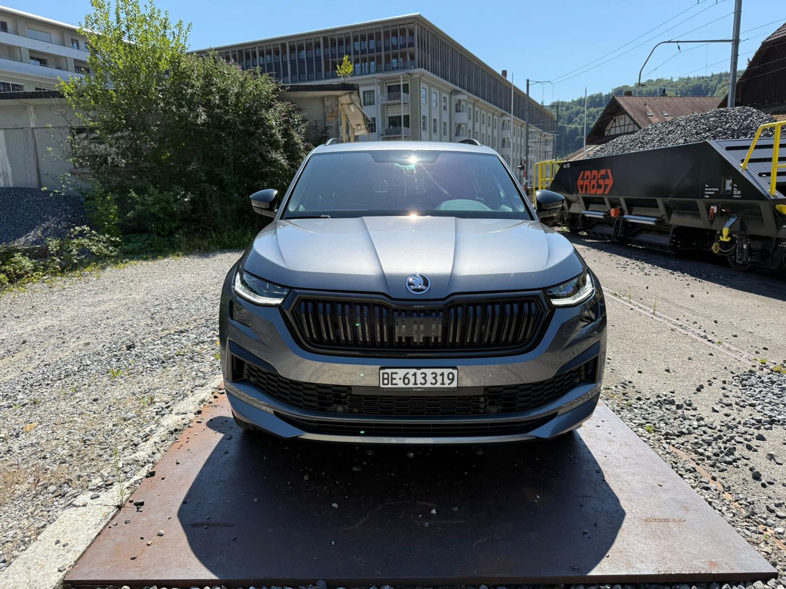 SKODA Kodiaq 2.0 TSI 4x4 SportLine-image-3