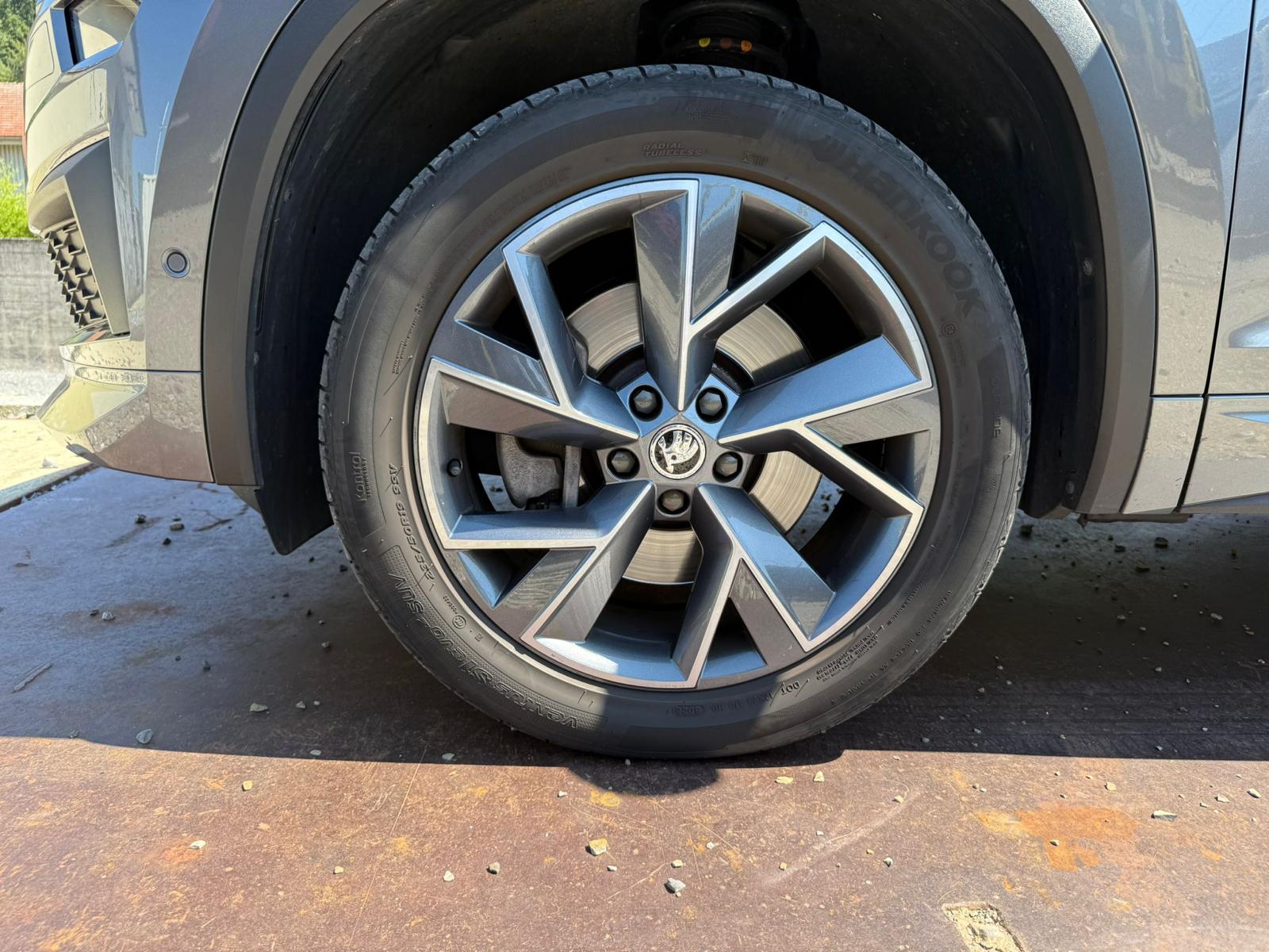 SKODA Kodiaq 2.0 TSI 4x4 SportLine-image-11