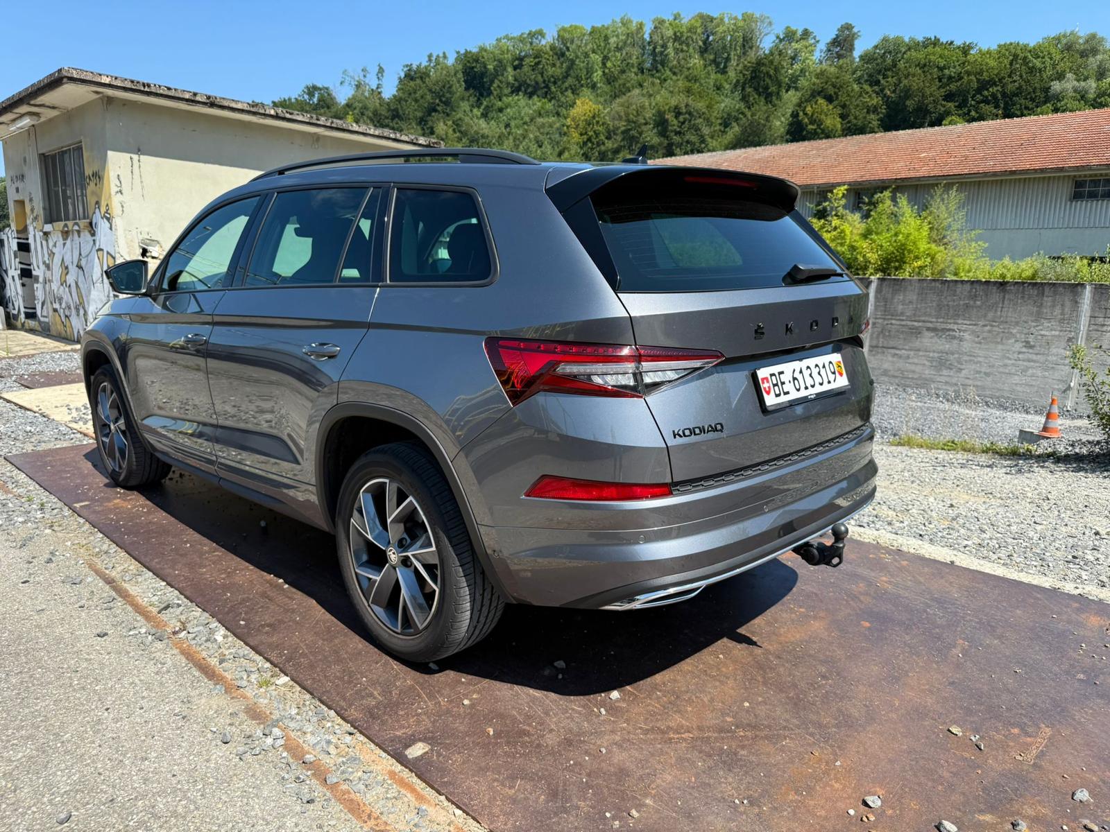 SKODA Kodiaq 2.0 TSI 4x4 SportLine-image-2