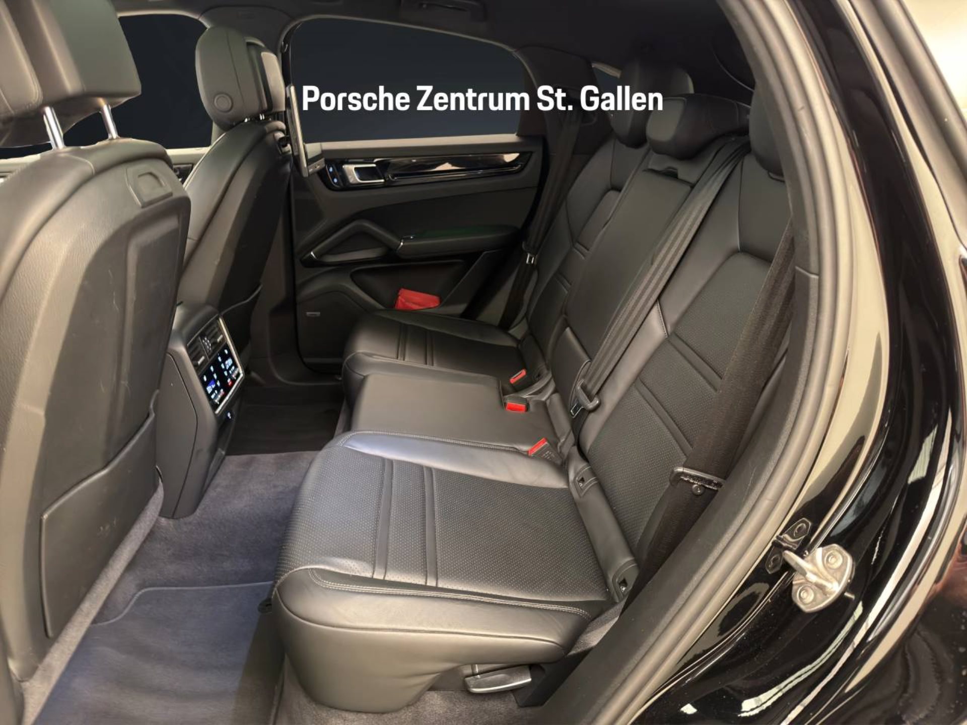 PORSCHE Cayenne E-Hybrid Coupé-image-15