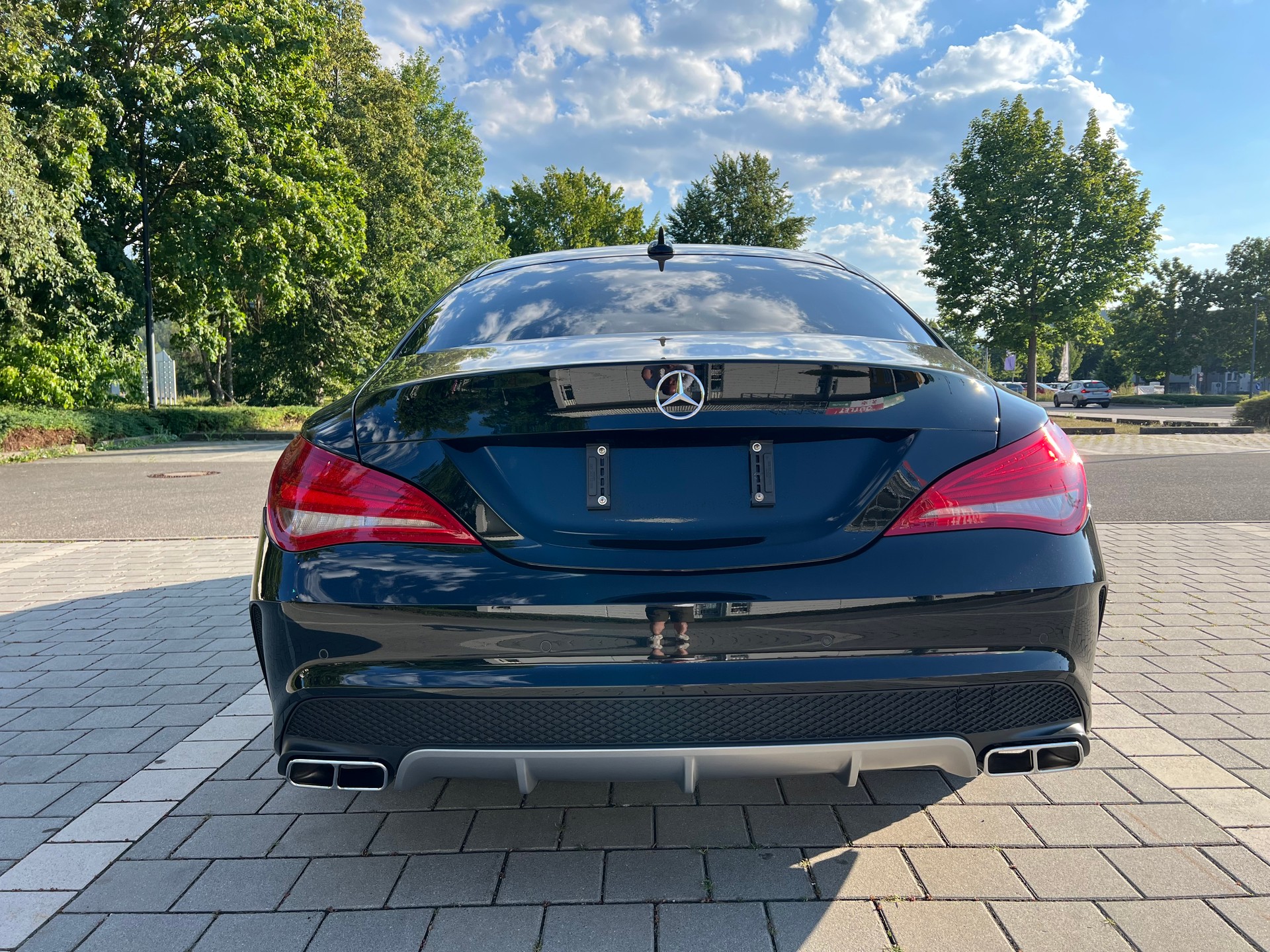 MERCEDES-BENZ CLA 45 AMG-image-6