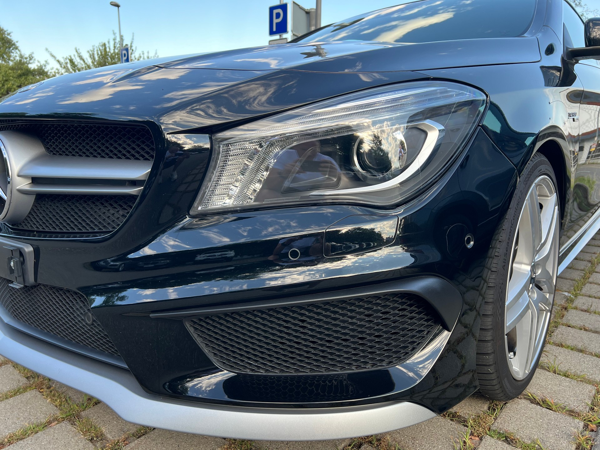 MERCEDES-BENZ CLA 45 AMG-image-2