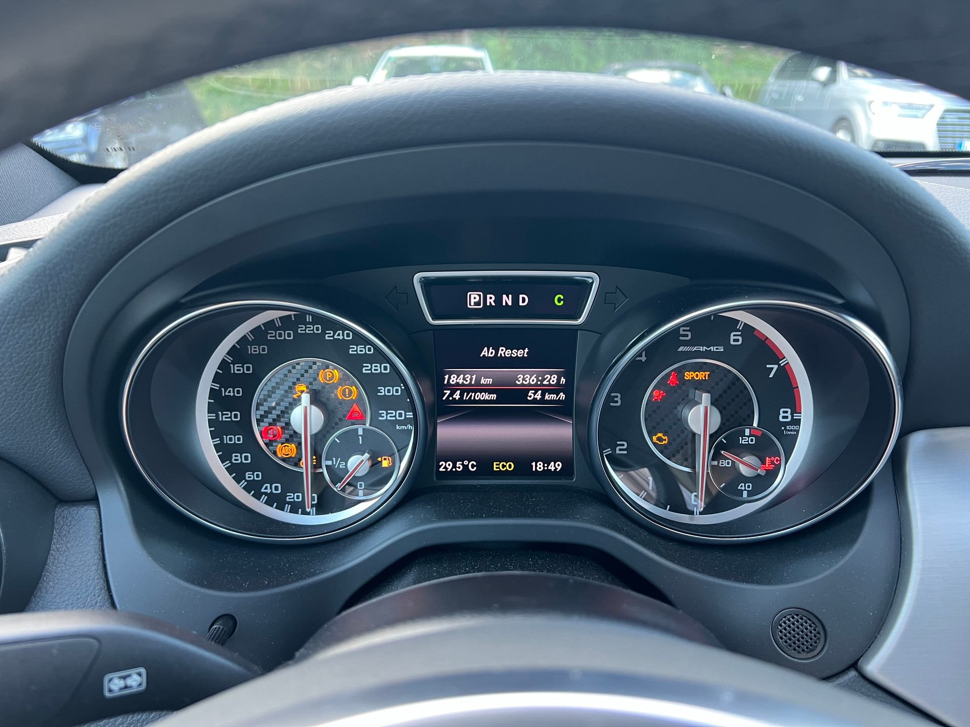 MERCEDES-BENZ CLA 45 AMG-image-15