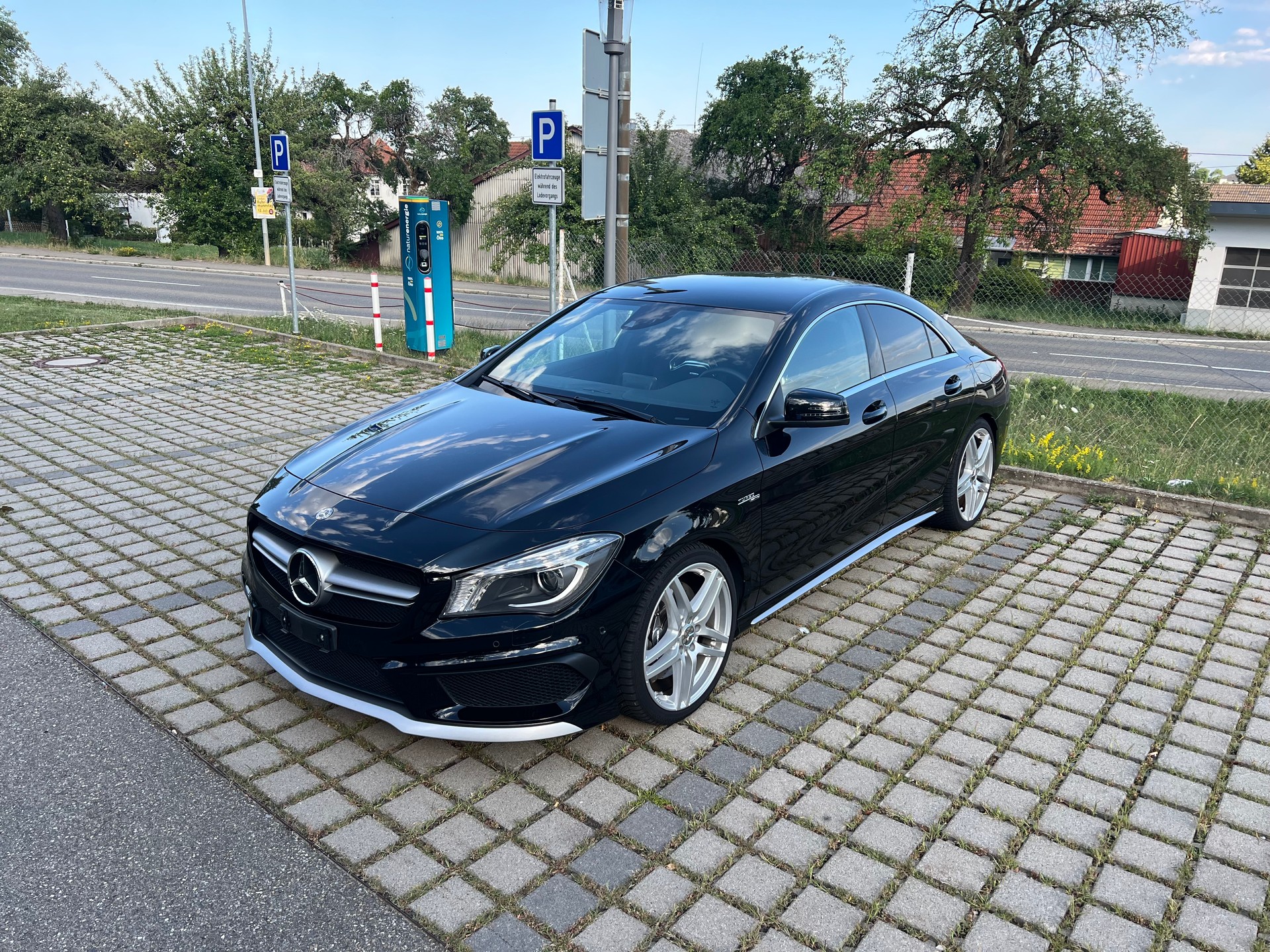 MERCEDES-BENZ CLA 45 AMG-image-0