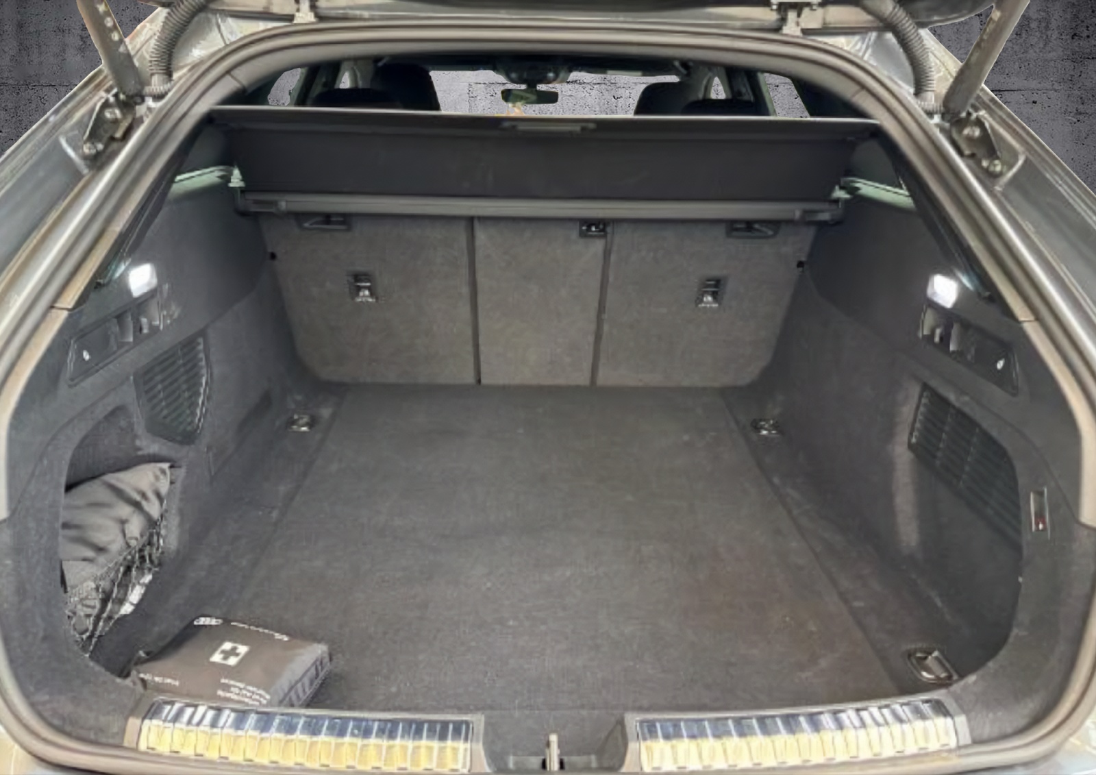 AUDI A5 Avant TDI quattro Attraction S-Line S tronic *CH-FZG / Gratisservice / Garantie*-image-11