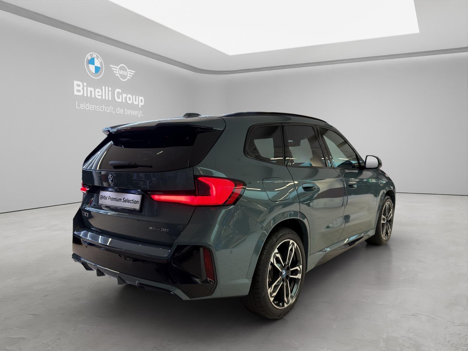 BMW iX1 30 xDrive M-SportPaket-image-5