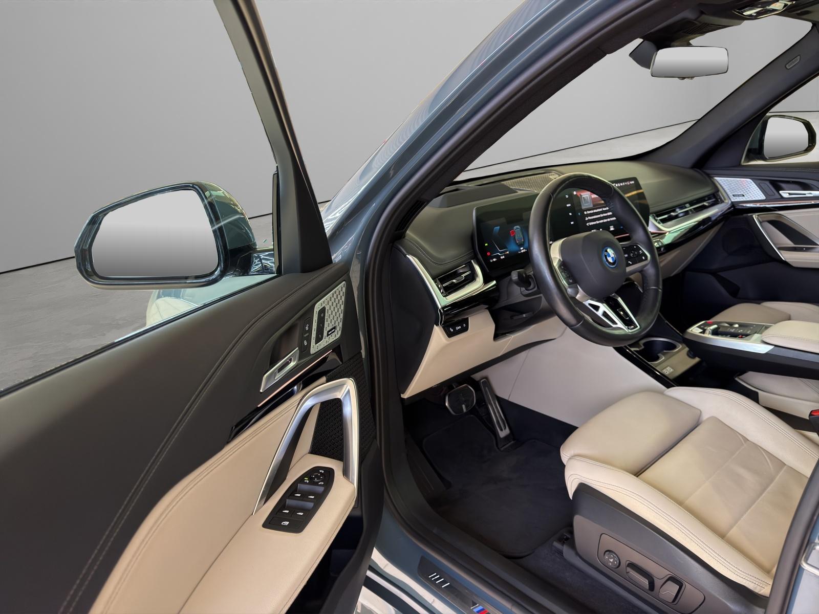 BMW iX1 30 xDrive M-SportPaket-image-10