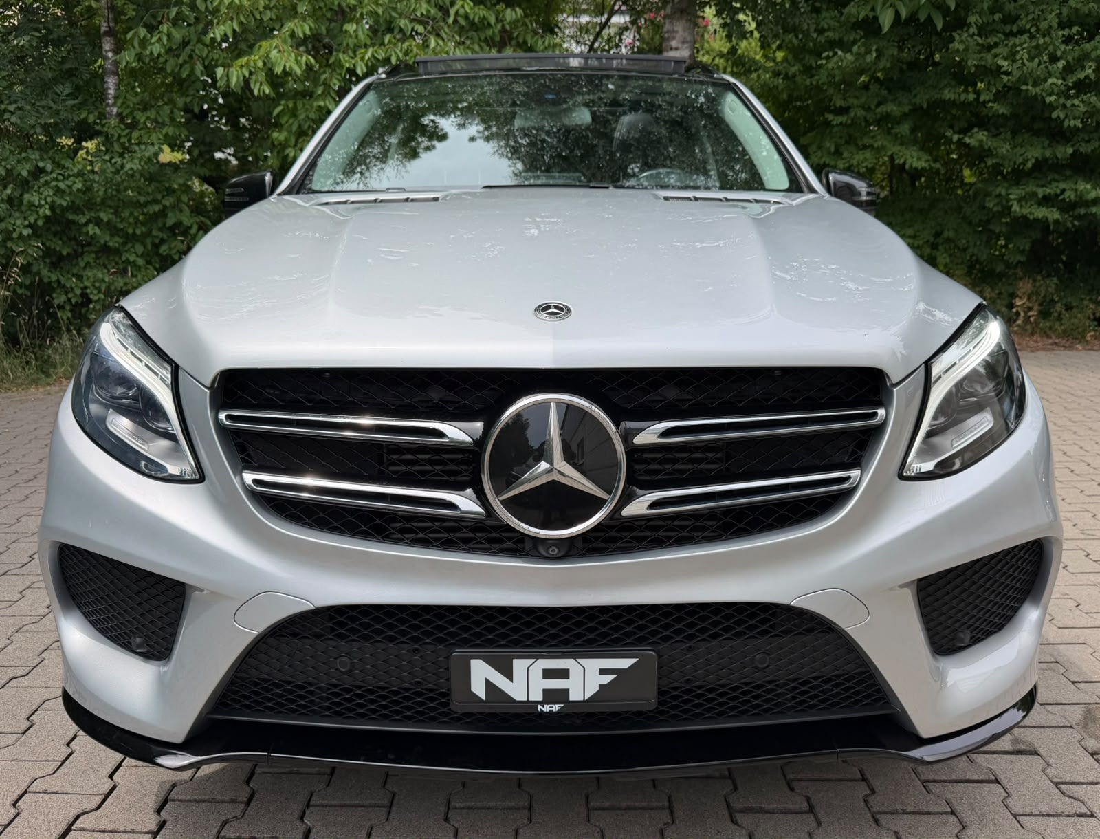MERCEDES-BENZ GLE 350 d Executive 4Matic 9G-Tronic AMG-Line-image-8