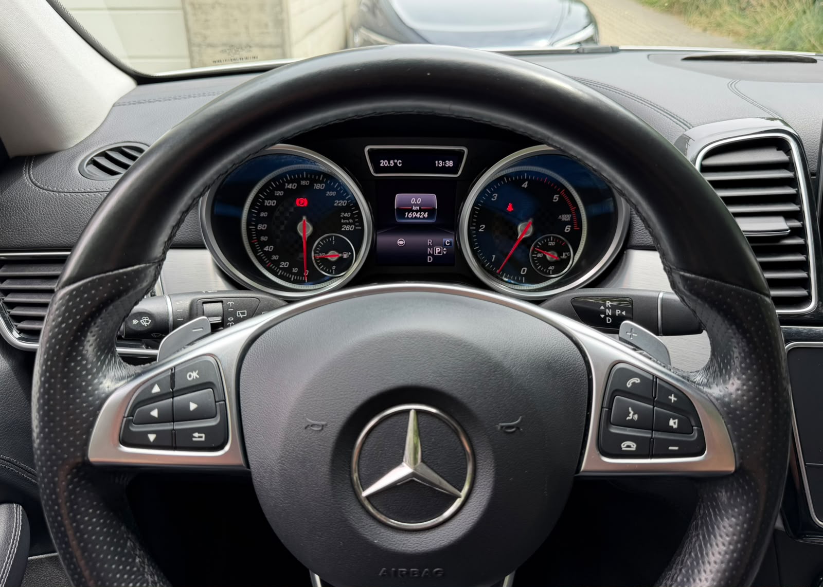 MERCEDES-BENZ GLE 350 d Executive 4Matic 9G-Tronic AMG-Line-image-27