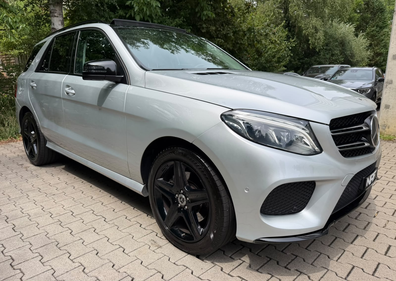 MERCEDES-BENZ GLE 350 d Executive 4Matic 9G-Tronic AMG-Line-image-7