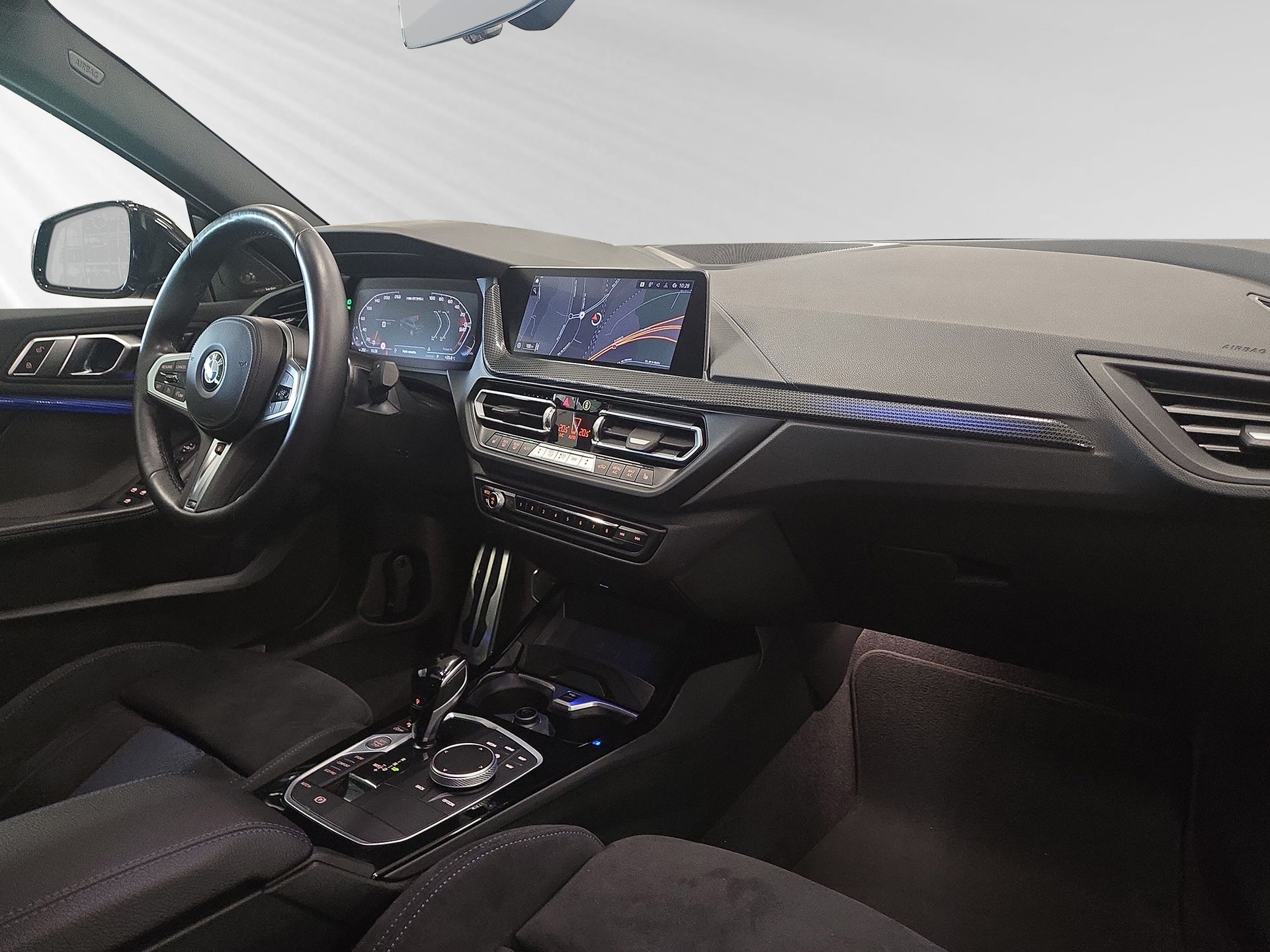 BMW M235i Gran Coupé xDrive Swiss Performance Steptronic-image-4