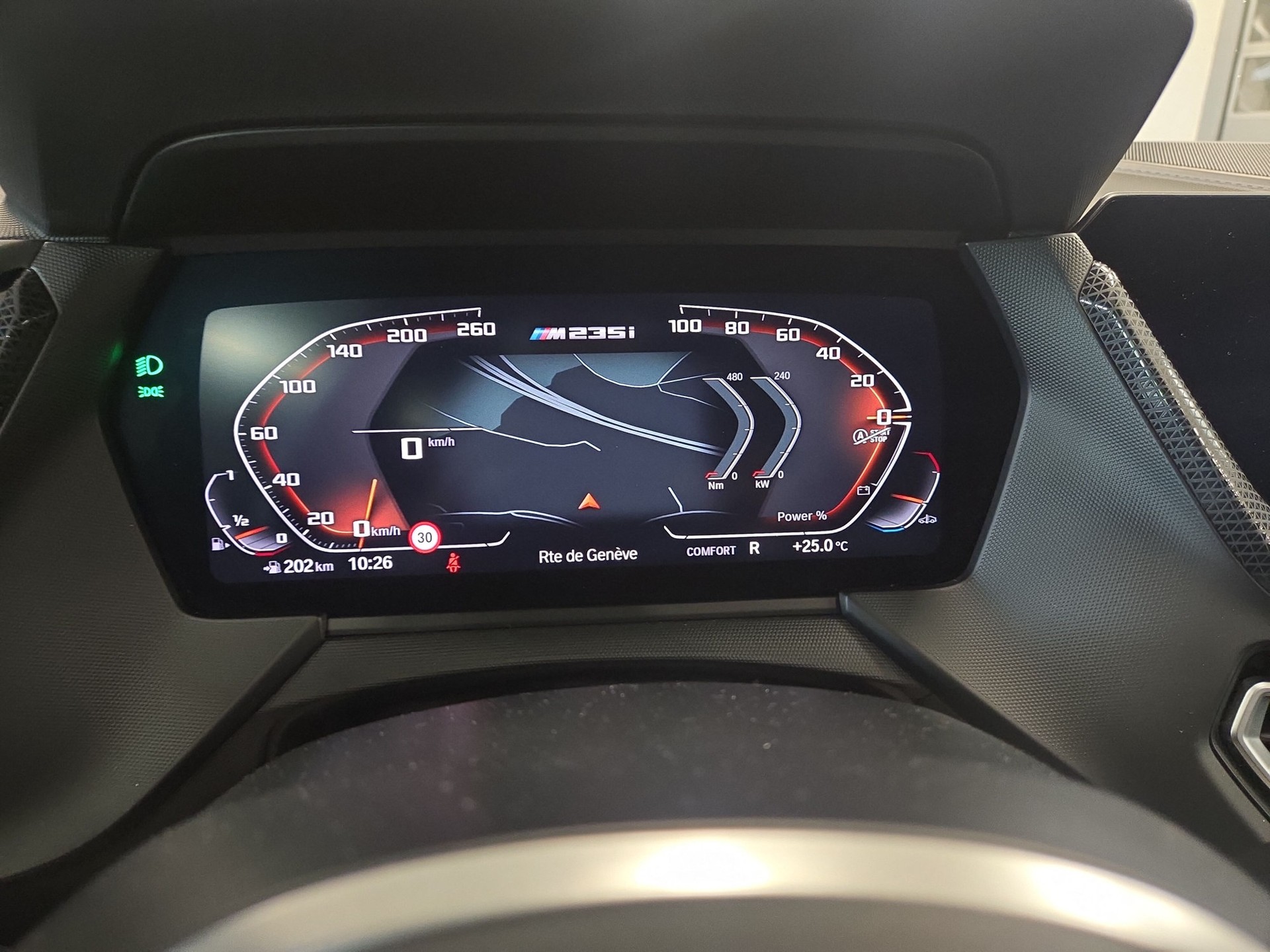 BMW M235i Gran Coupé xDrive Swiss Performance Steptronic-image-11