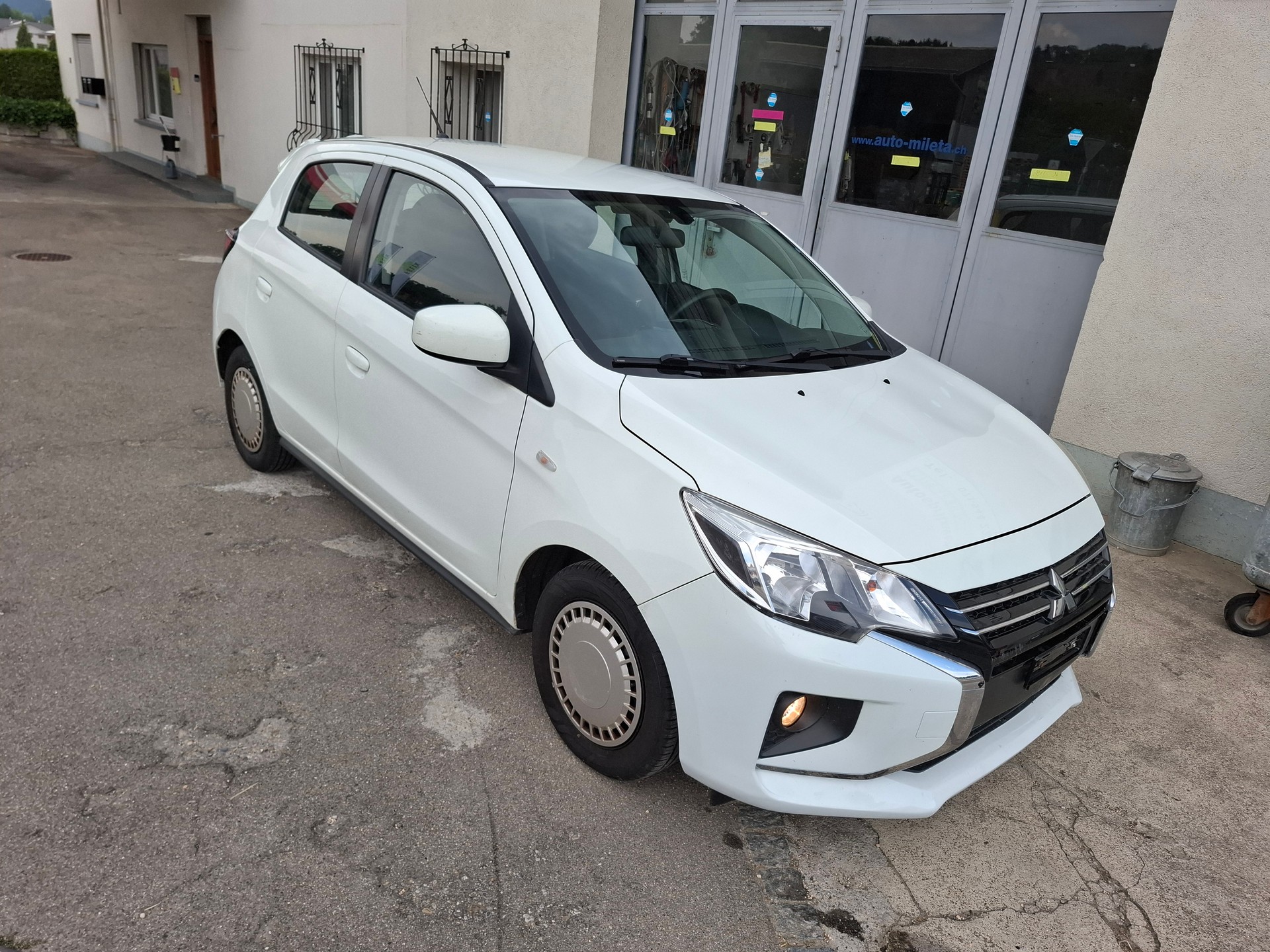 MITSUBISHI Space Star 1.2 Style CVT-image-1