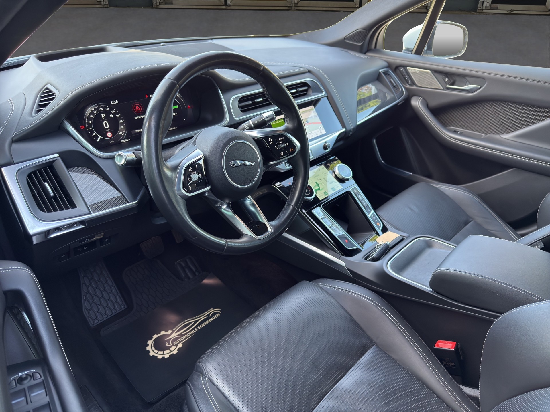 JAGUAR I-Pace EV400 HSE AWD-image-8