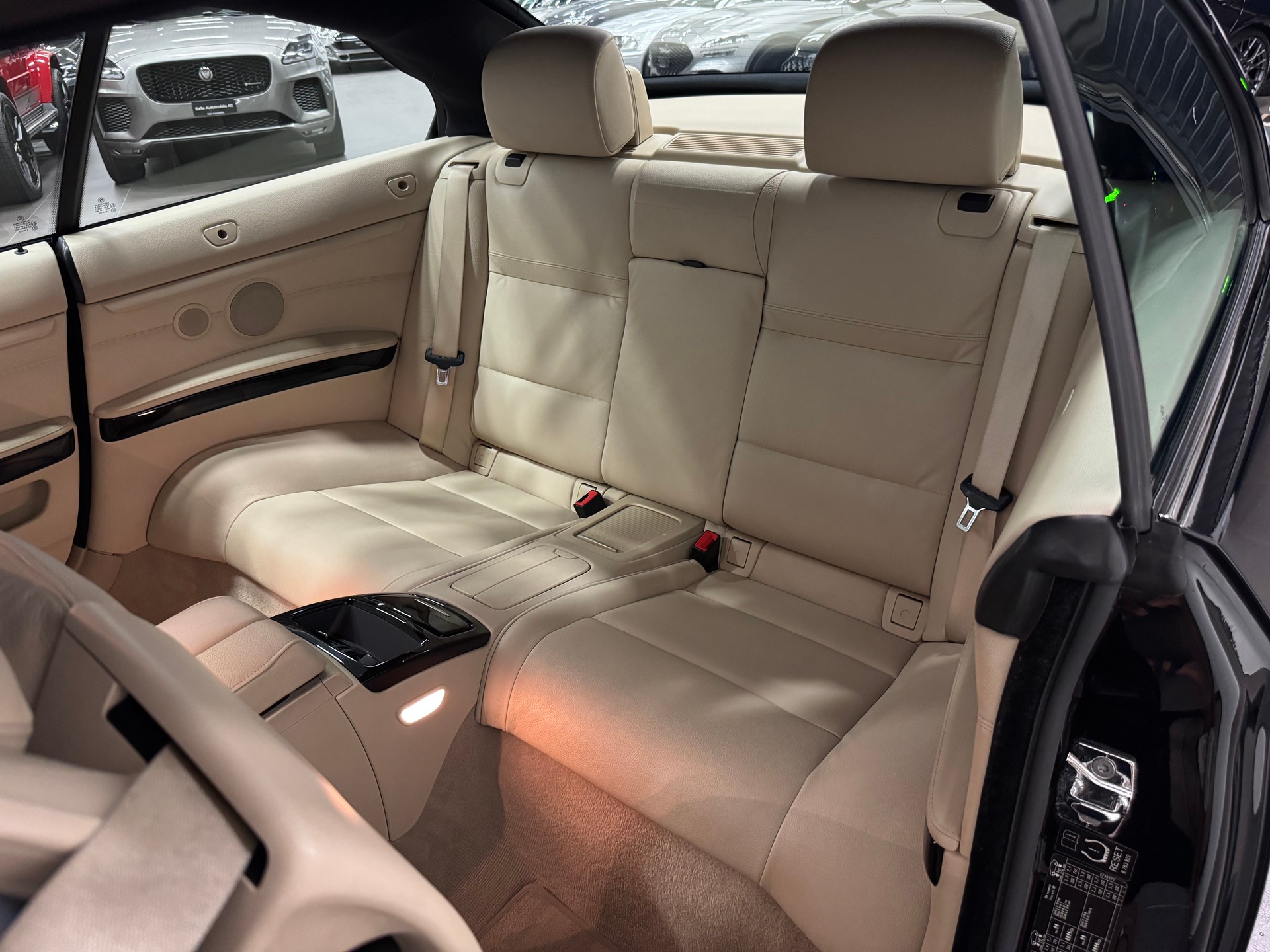 BMW 325i Cabriolet Steptronic M Paket-image-24