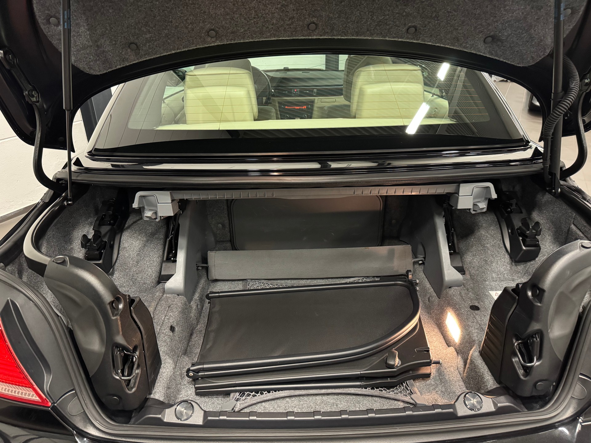 BMW 325i Cabriolet Steptronic M Paket-image-28